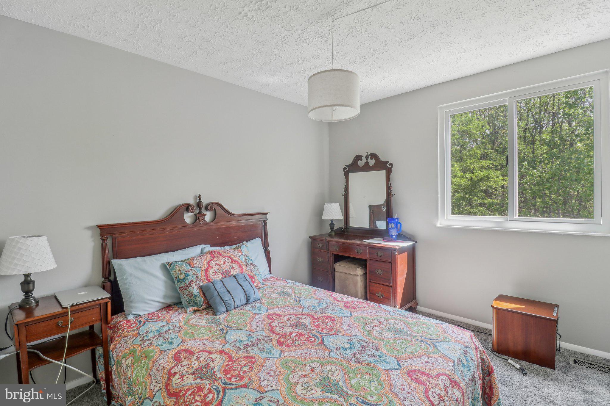 NEWINGTON FOREST - Residential