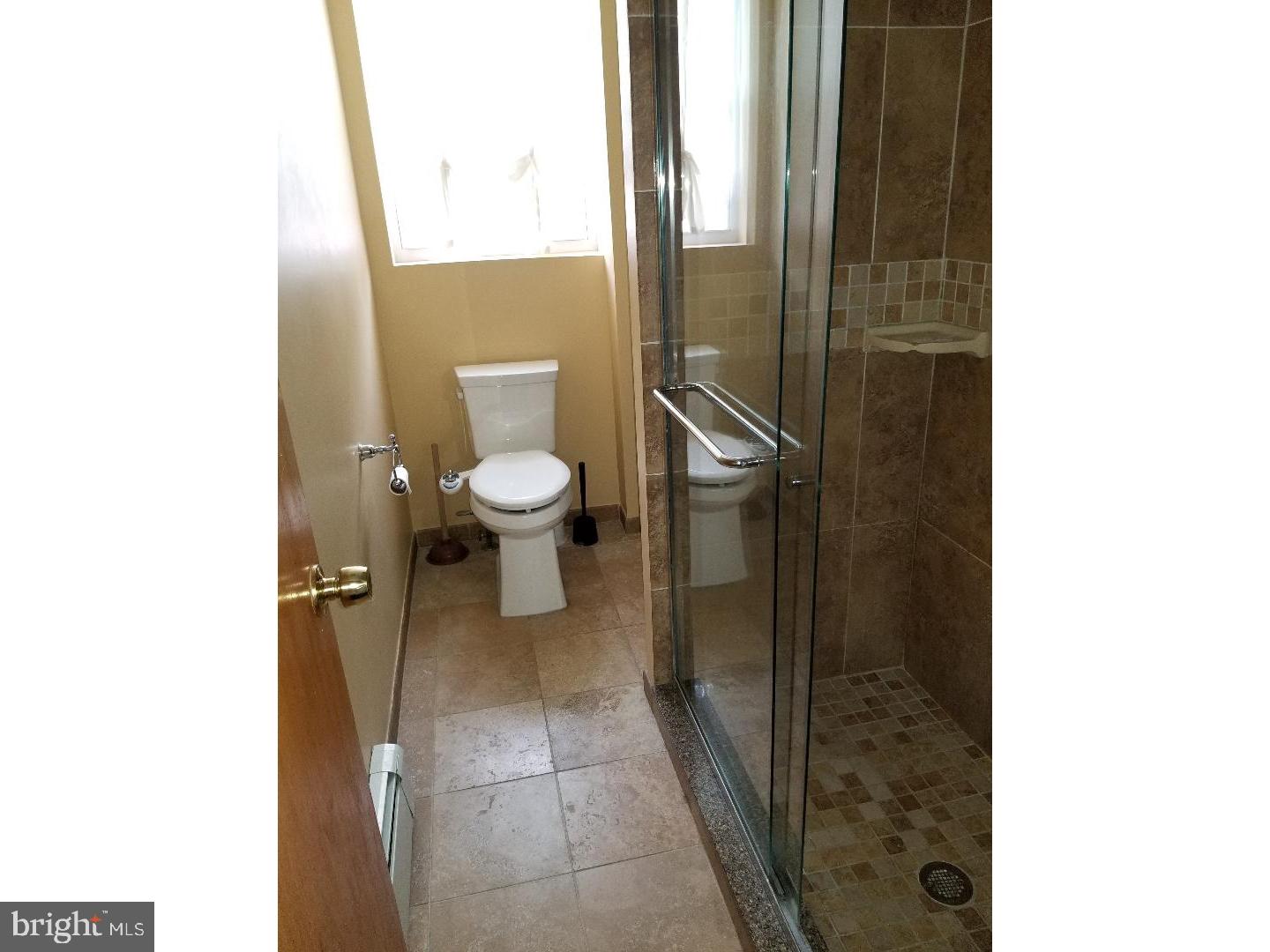 PHILADELPHIA (NORTHEAST) - Residential Lease