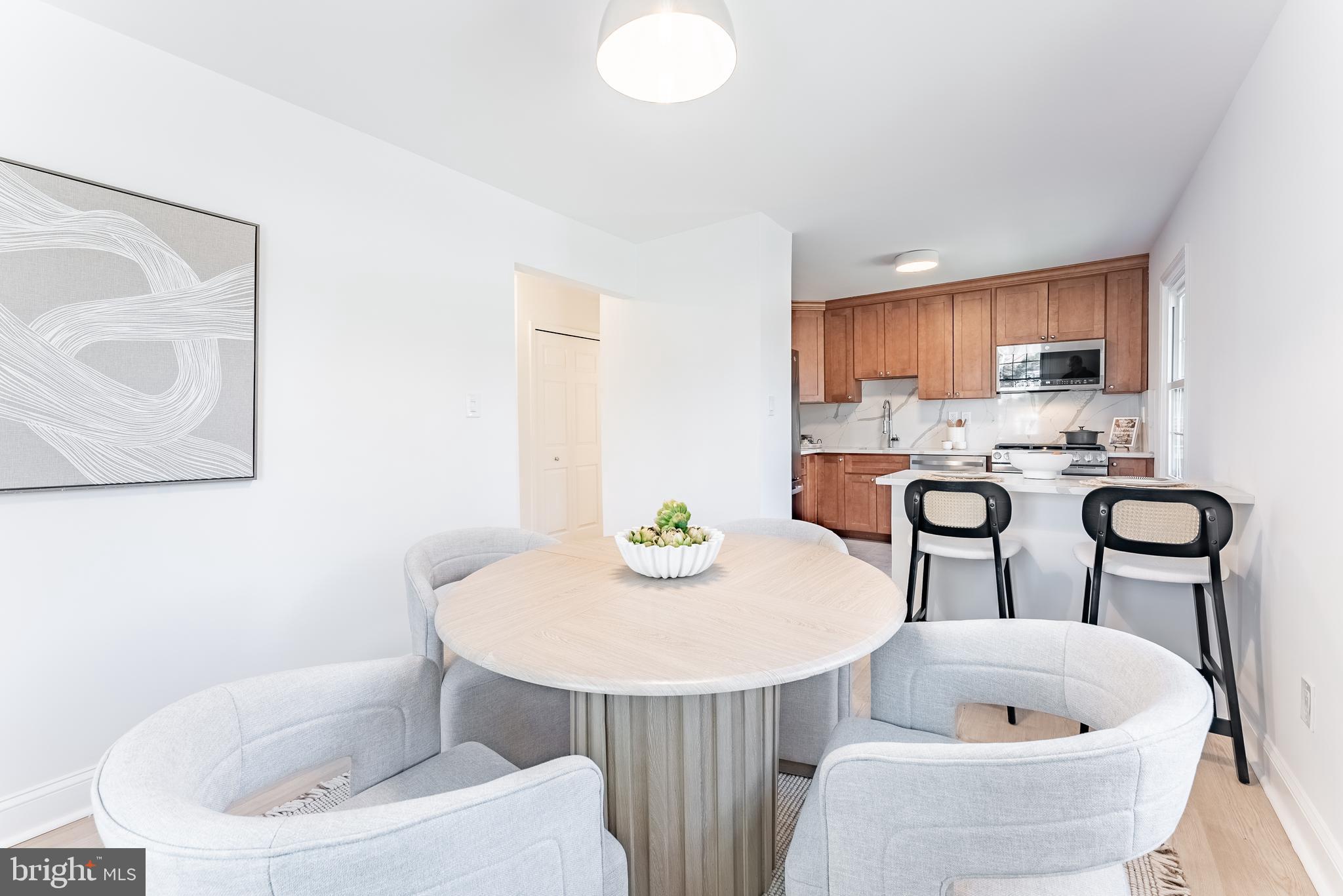 LAKE BRADDOCK - Residential