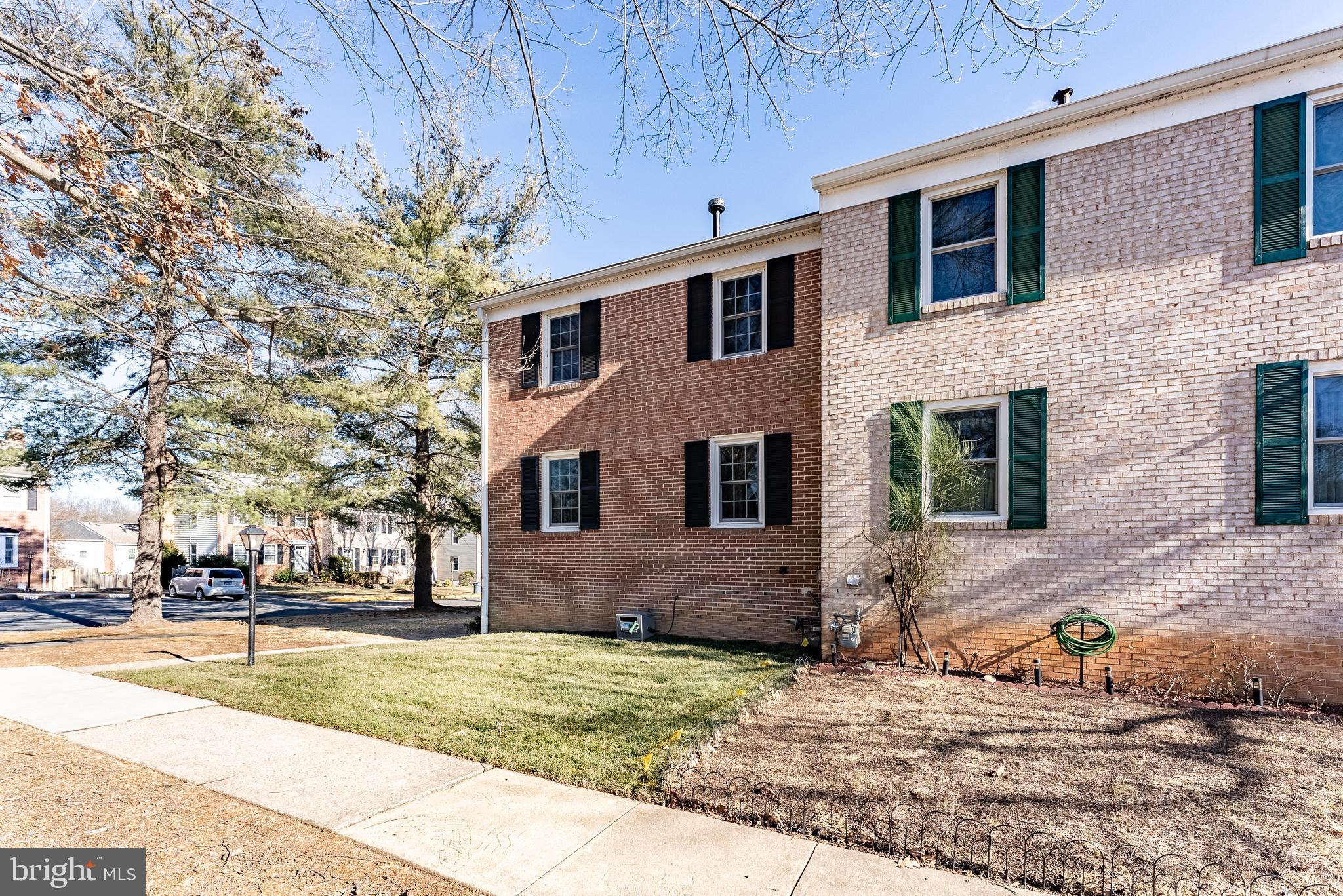 LAKE BRADDOCK - Residential