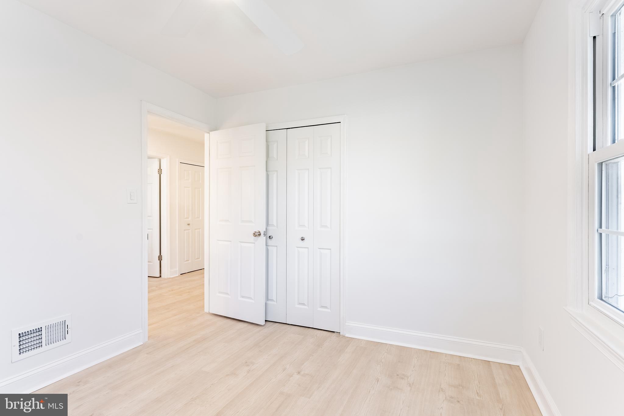 LAKE BRADDOCK - Residential