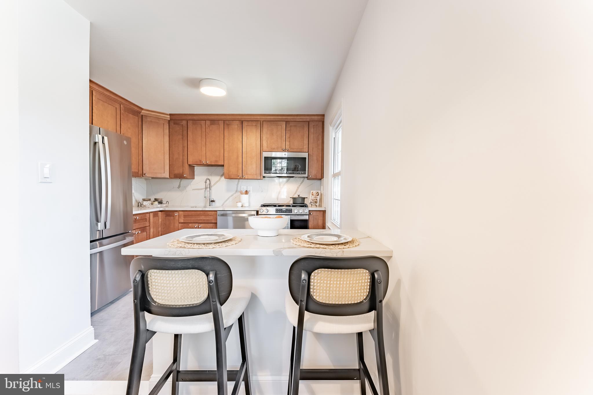 LAKE BRADDOCK - Residential