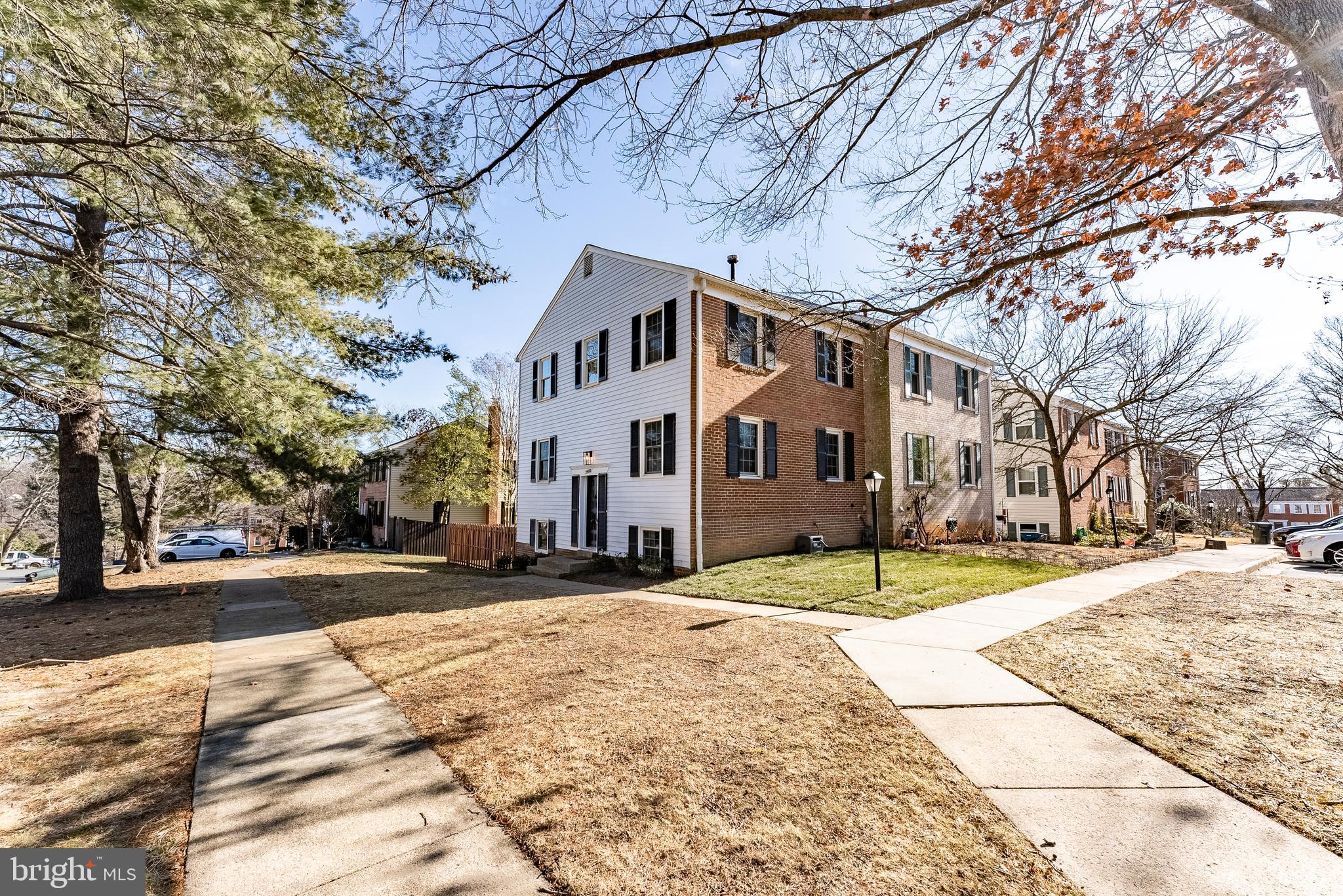 LAKE BRADDOCK - Residential