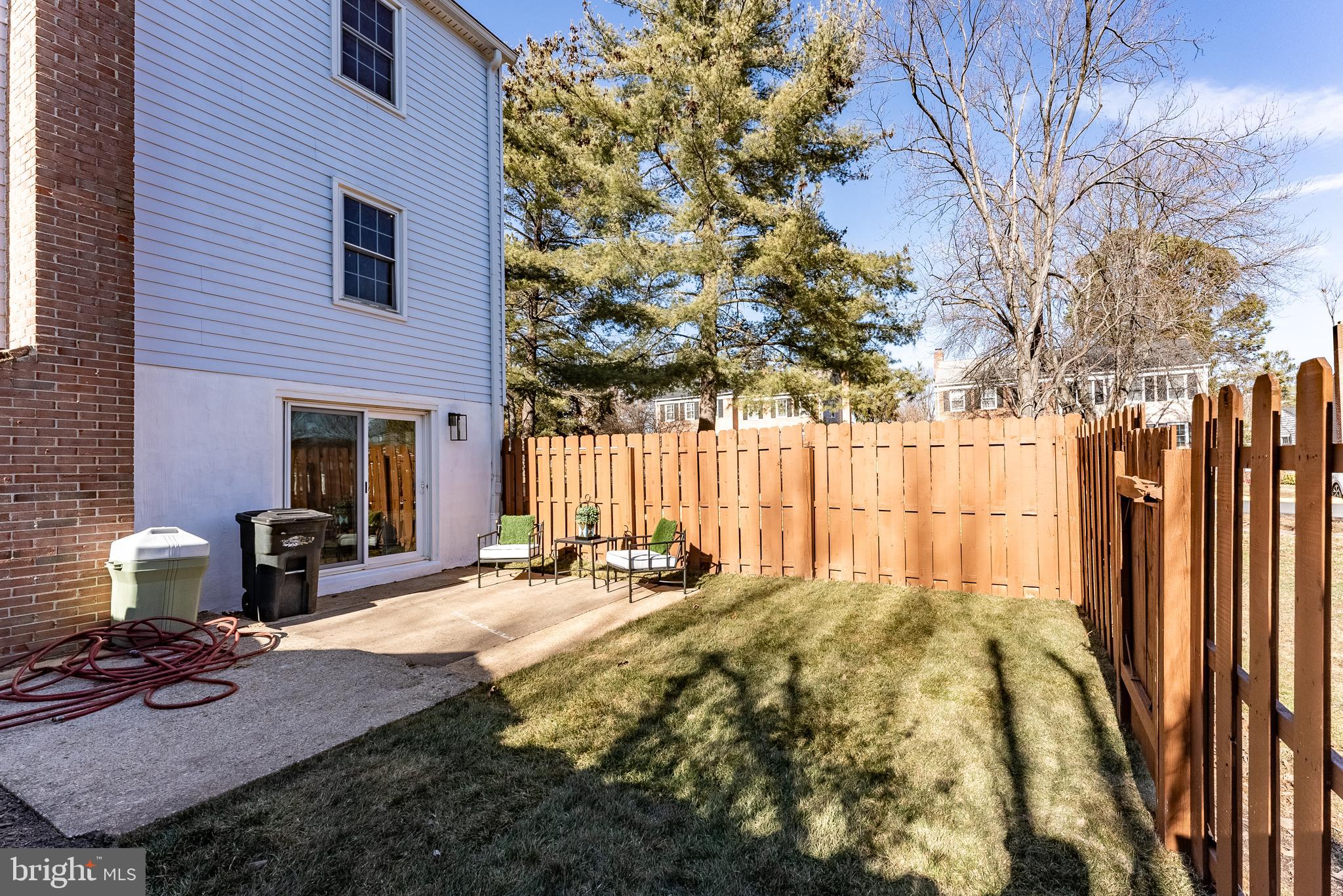 LAKE BRADDOCK - Residential