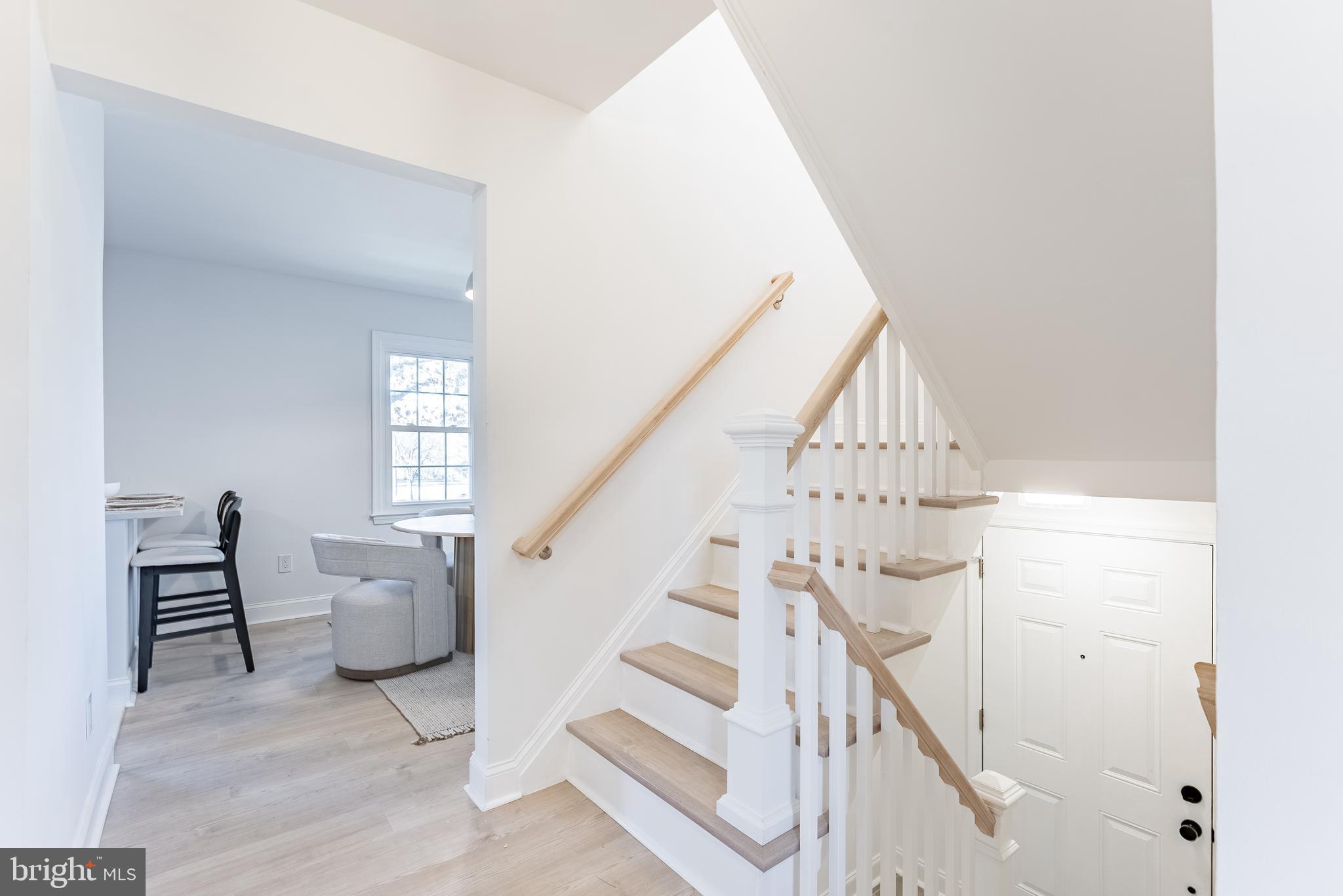 LAKE BRADDOCK - Residential