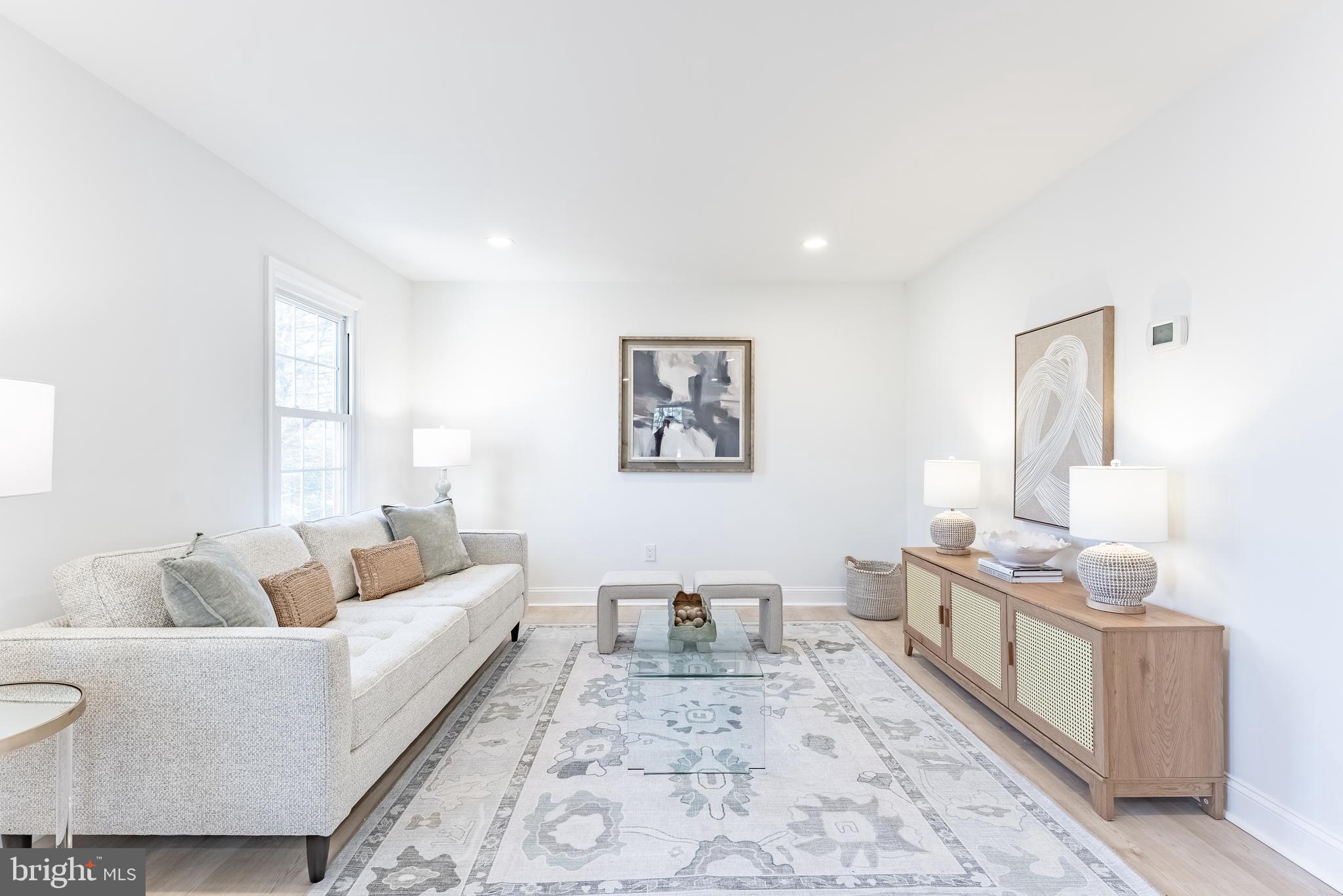 LAKE BRADDOCK - Residential