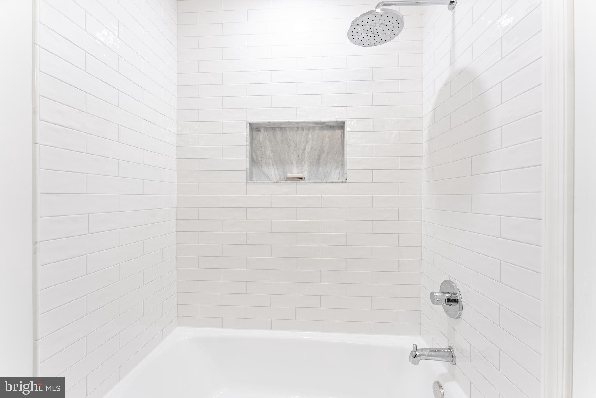 LAKE BRADDOCK - Residential