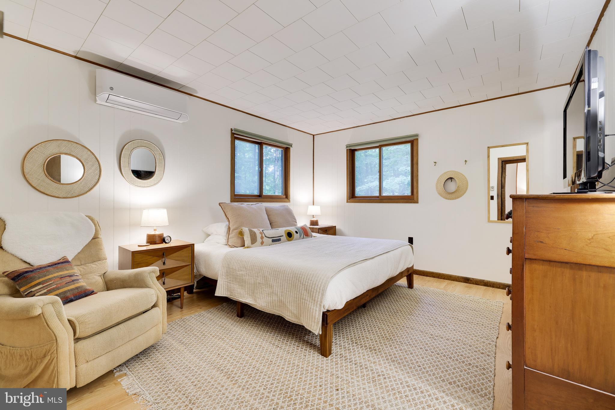 HIDEOUT THE - Residential