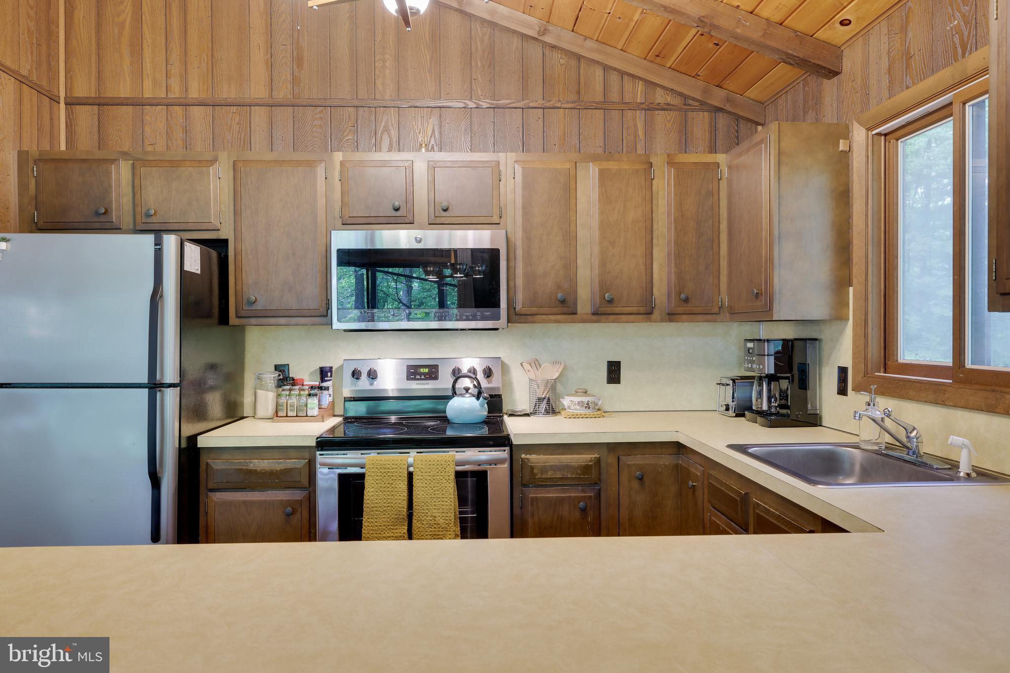 HIDEOUT THE - Residential