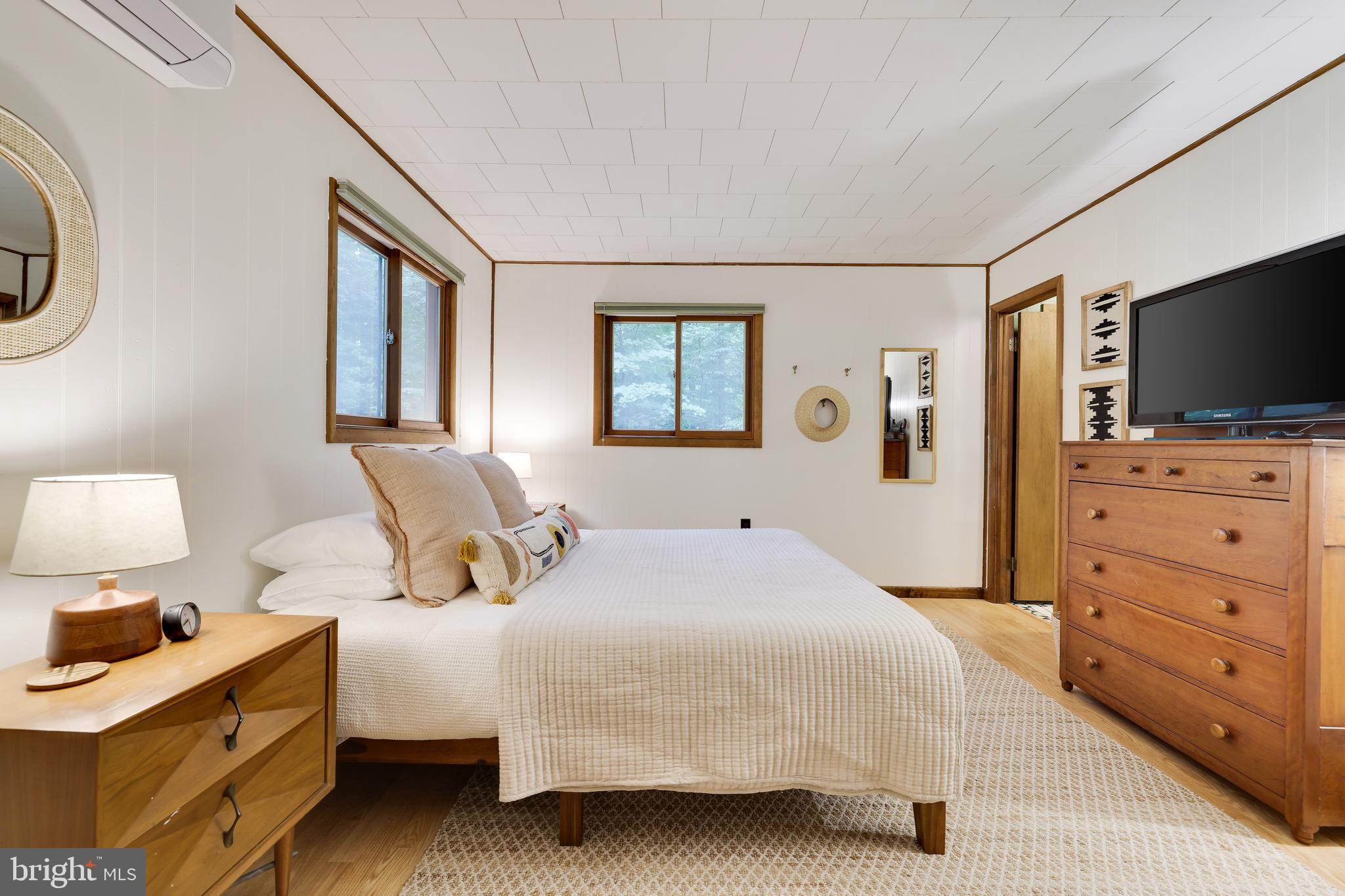 HIDEOUT THE - Residential