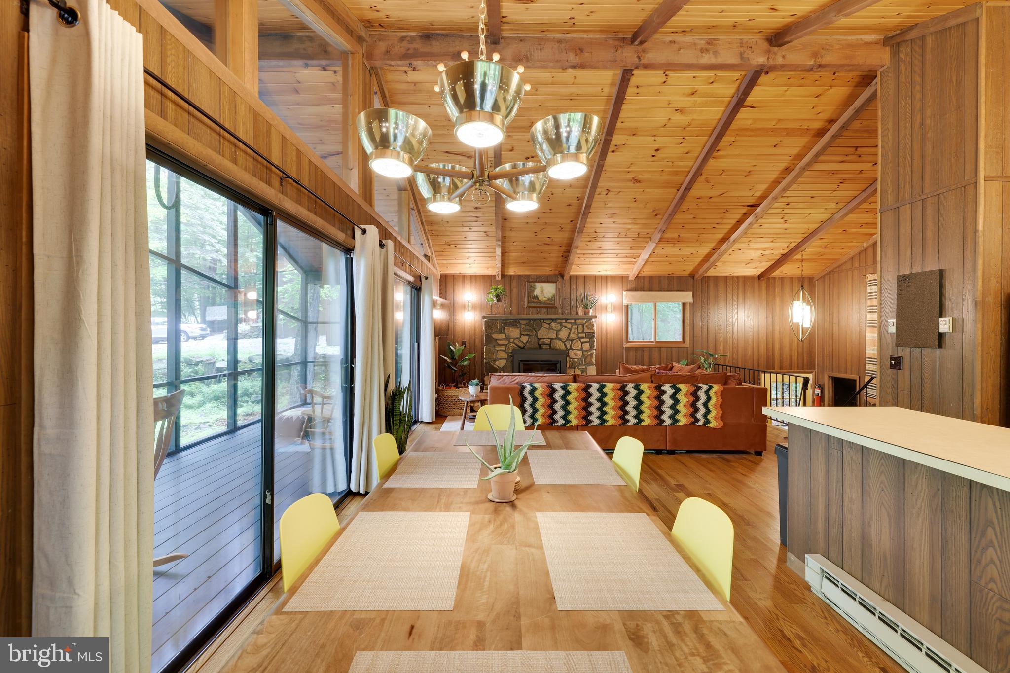 HIDEOUT THE - Residential