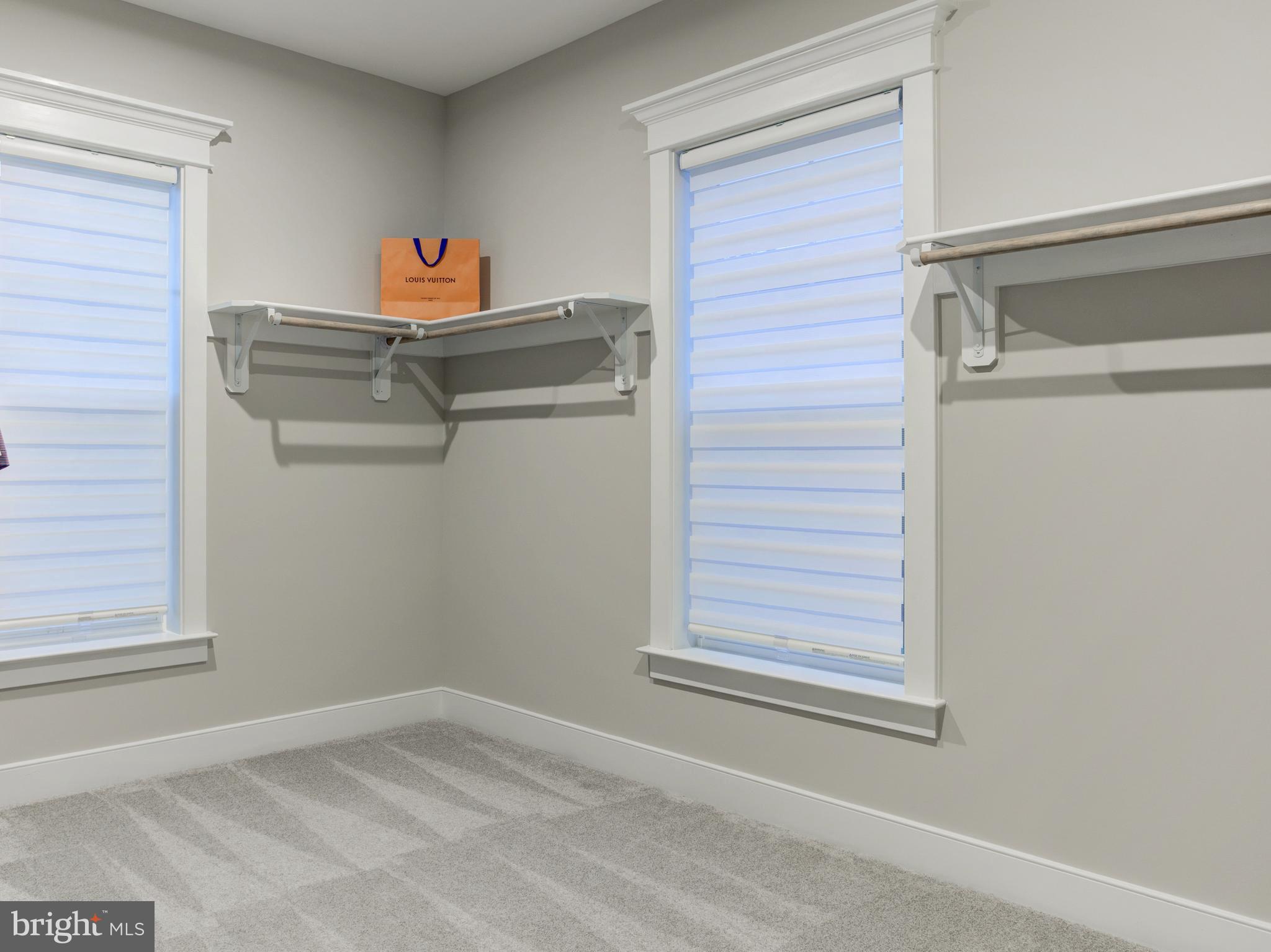 BEACON HILL - Residential