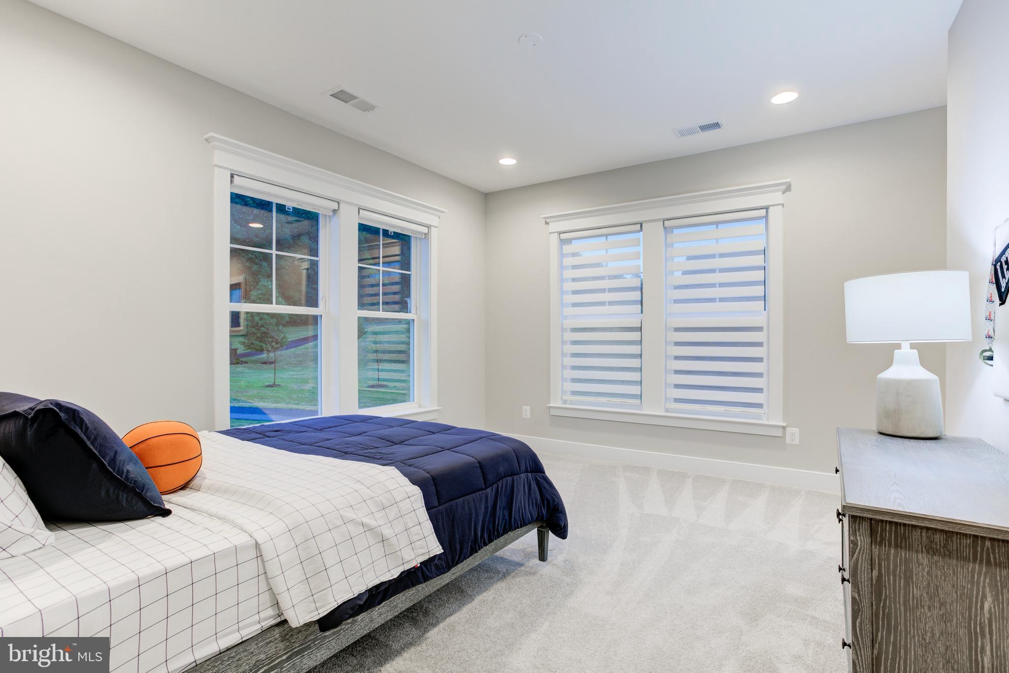 BEACON HILL - Residential