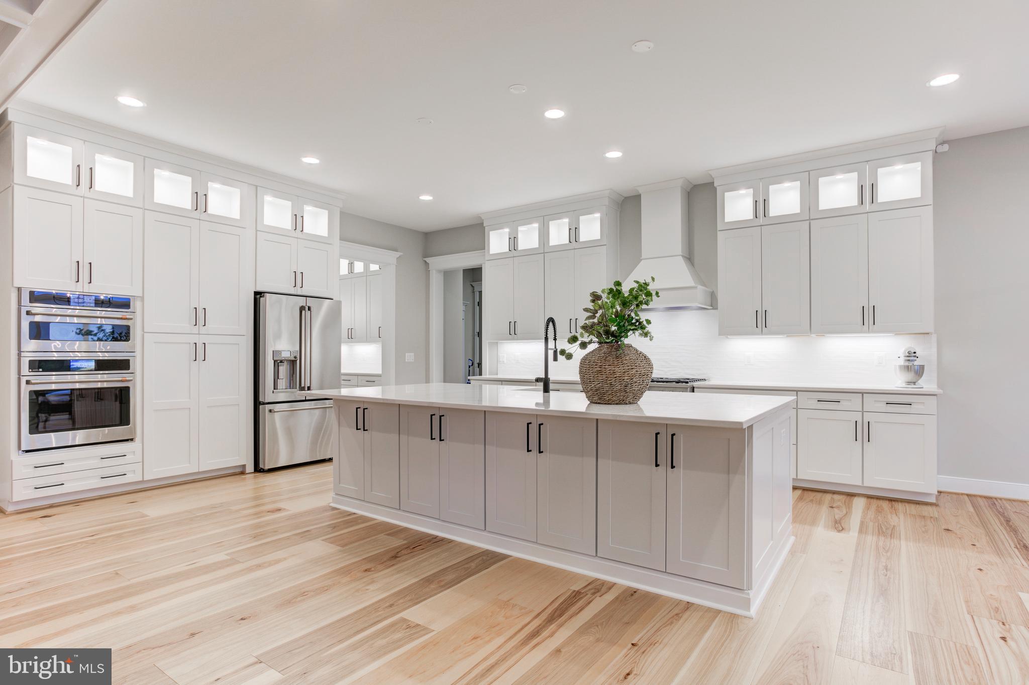 BEACON HILL - Residential