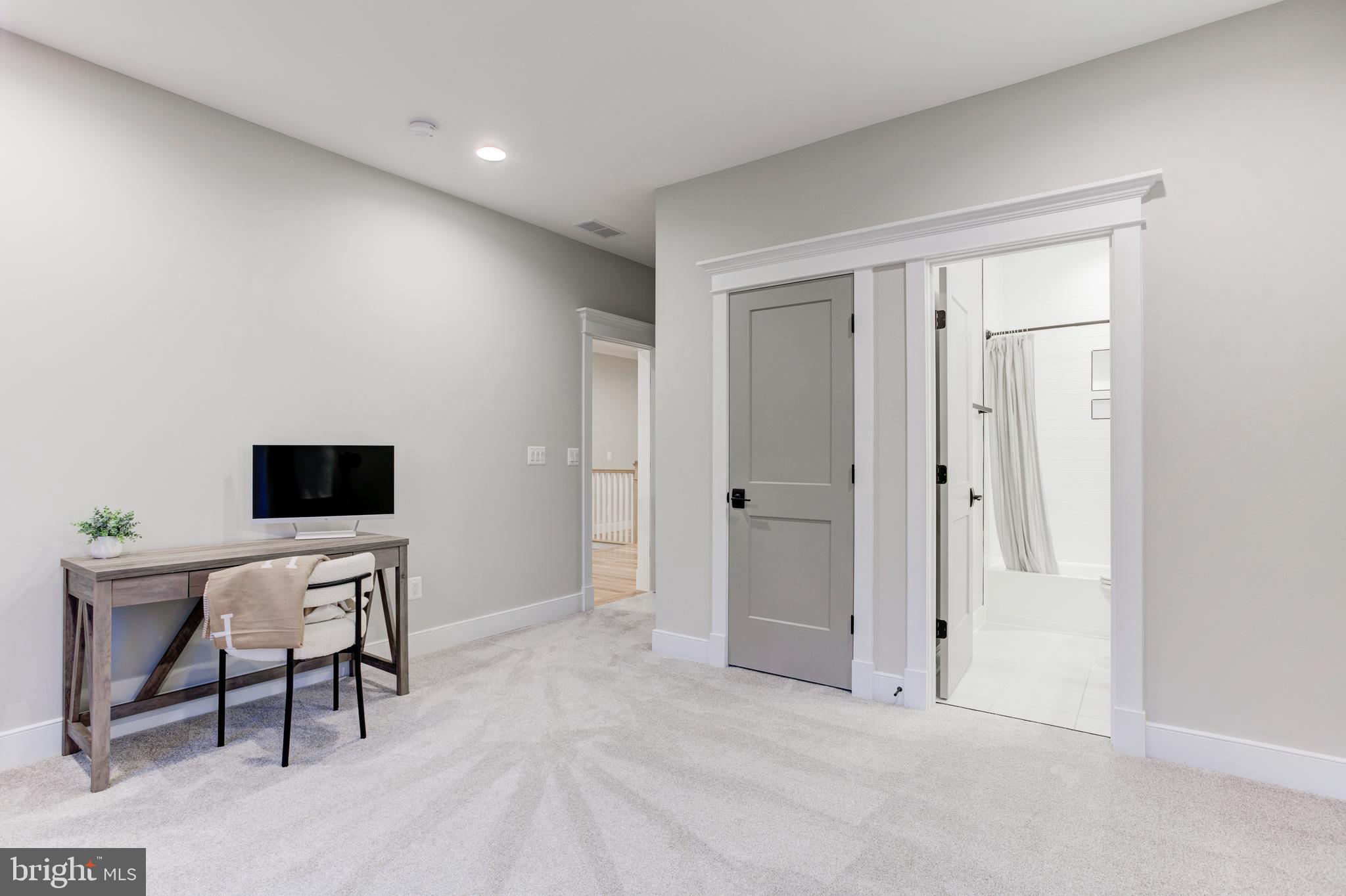 BEACON HILL - Residential