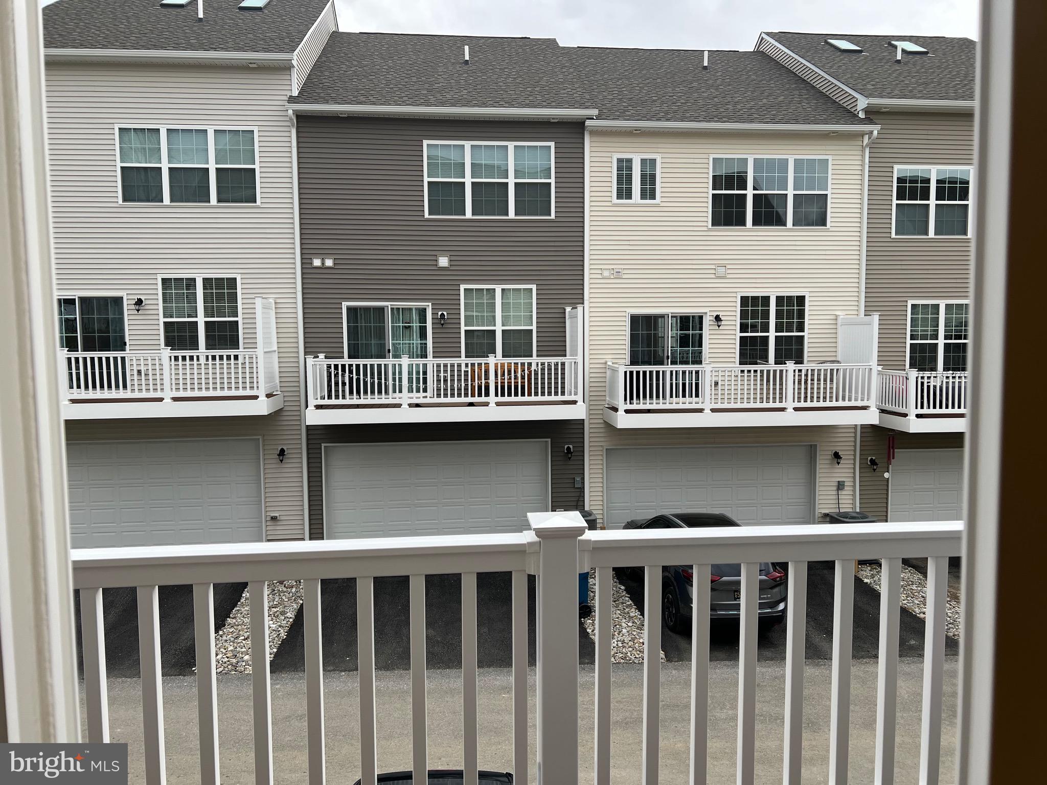 KENNETT POINTE - Residential Lease