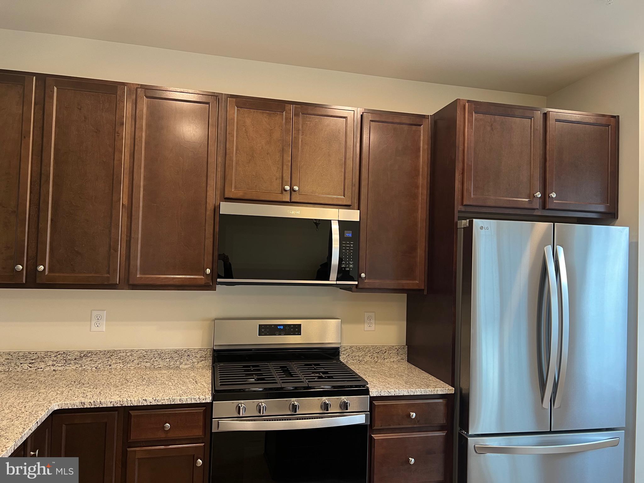 KENNETT POINTE - Residential Lease