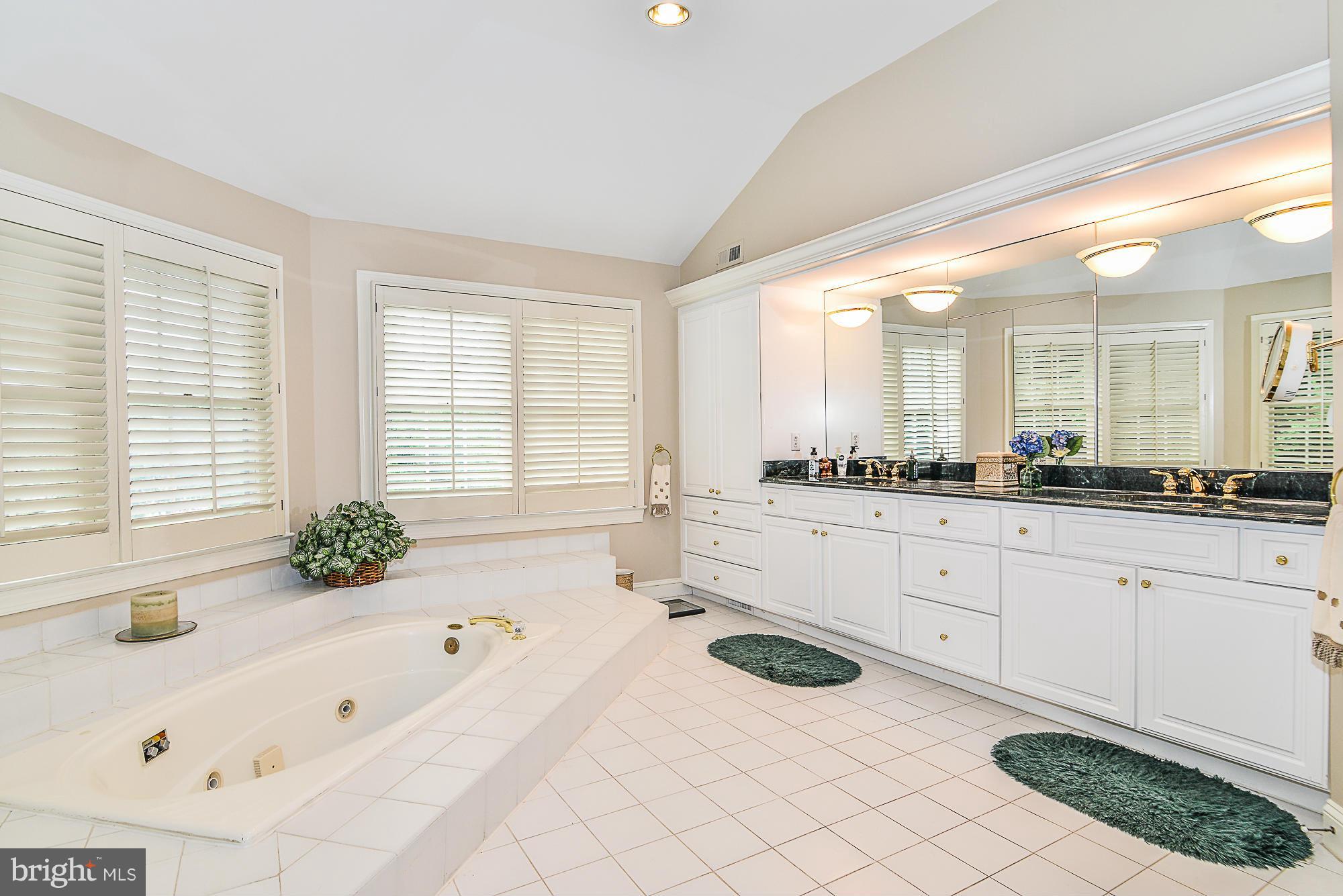 THE GREAT HAMPTONS - Residential