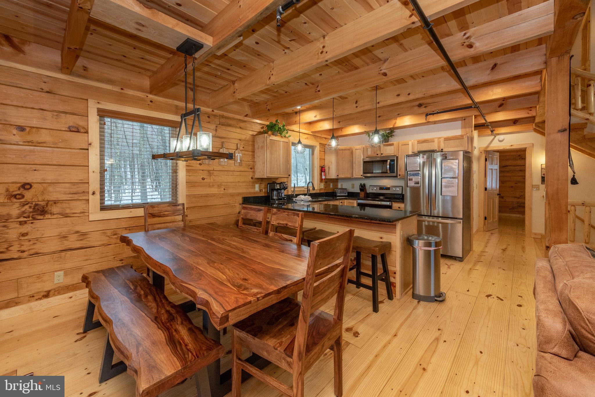 35 BLUE MOUNTAIN VIEW