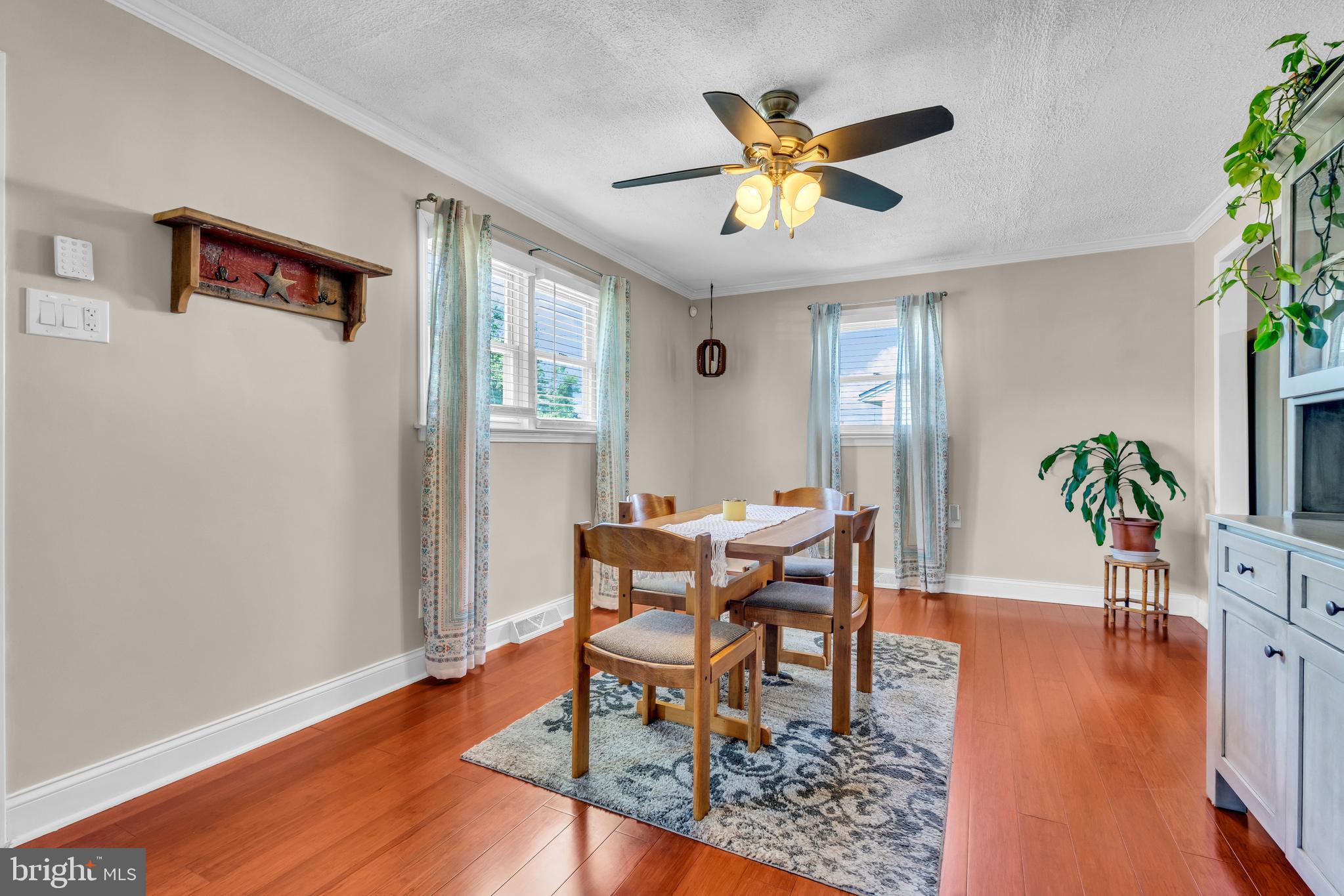 918 MOUNT ROAD