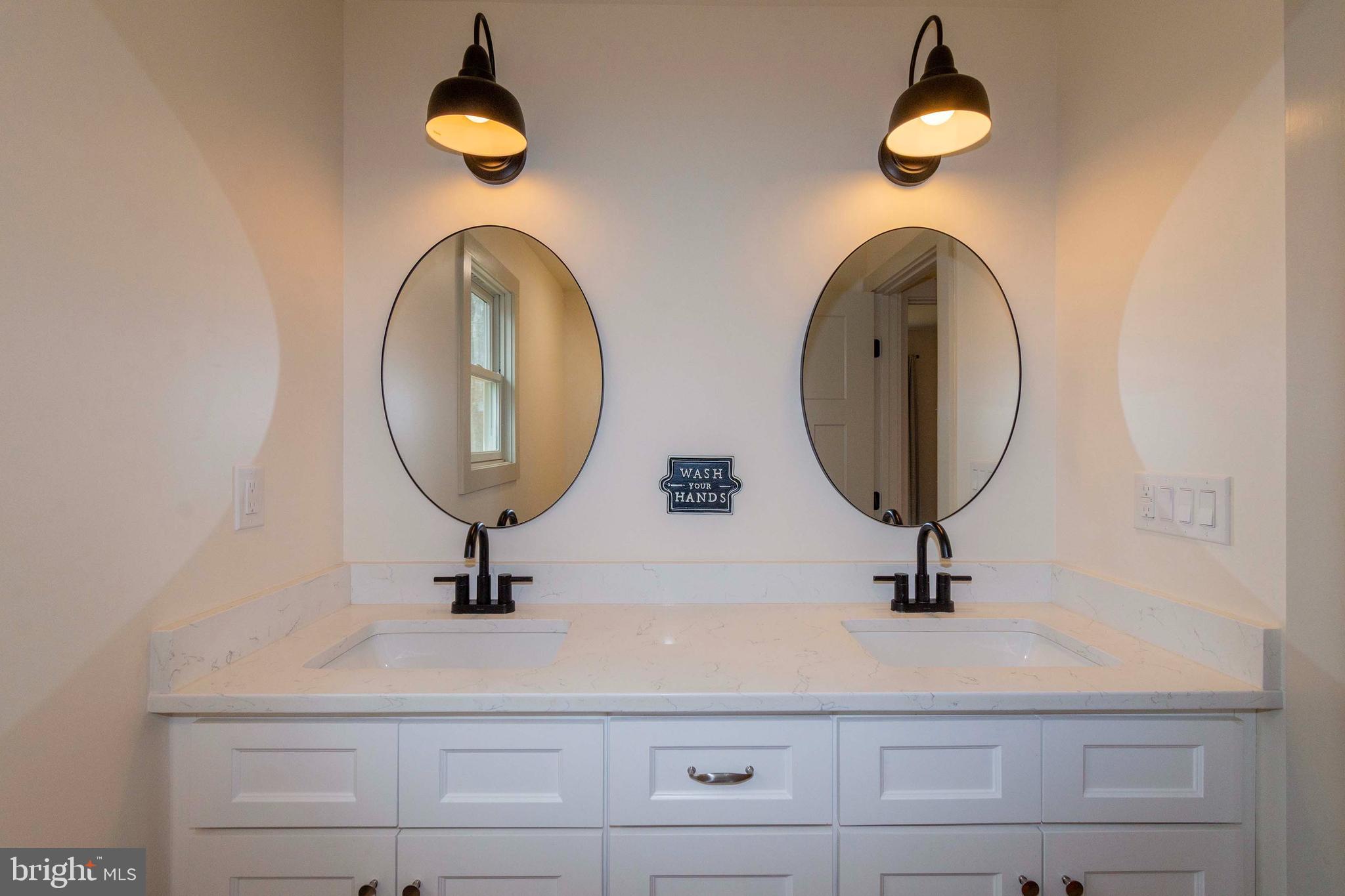 ANDREWSIA - Residential