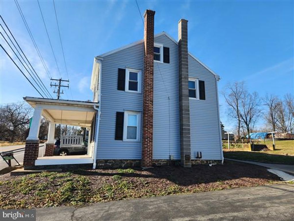 Photo of 1135 Turnpike Road, Elizabethtown, PA 17022 (MLS # PALA2047648)