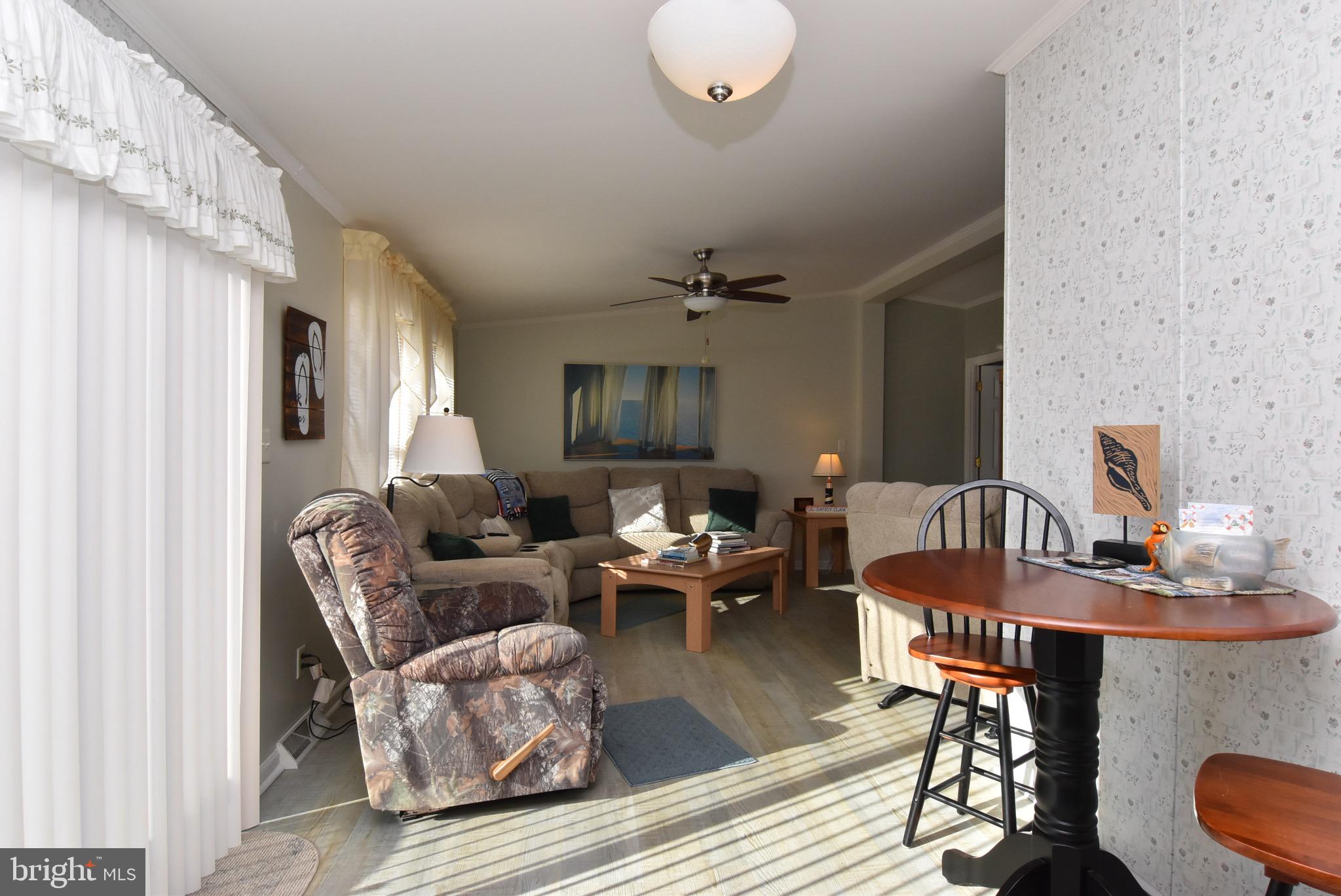 MARINERS COVE - Residential