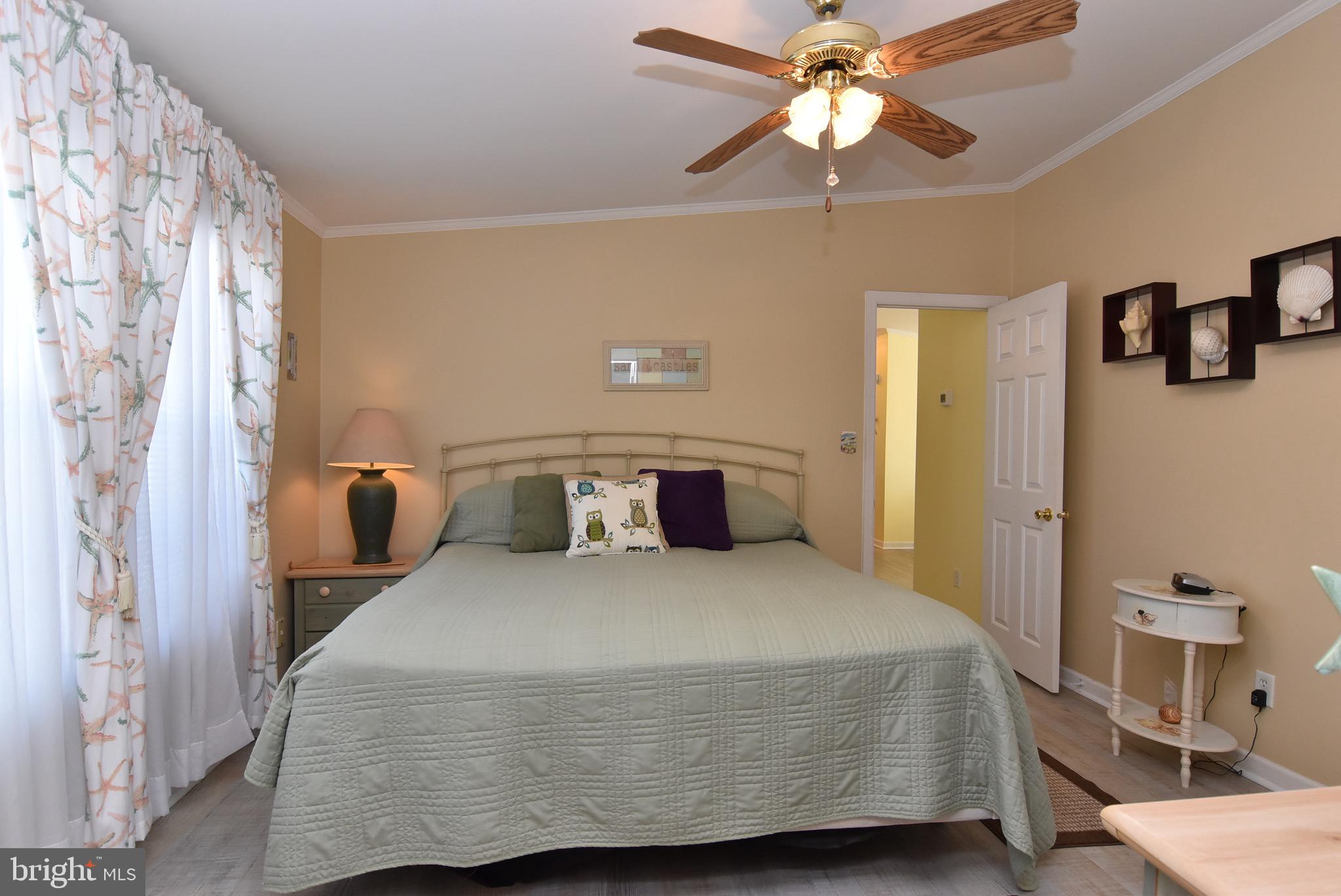 MARINERS COVE - Residential