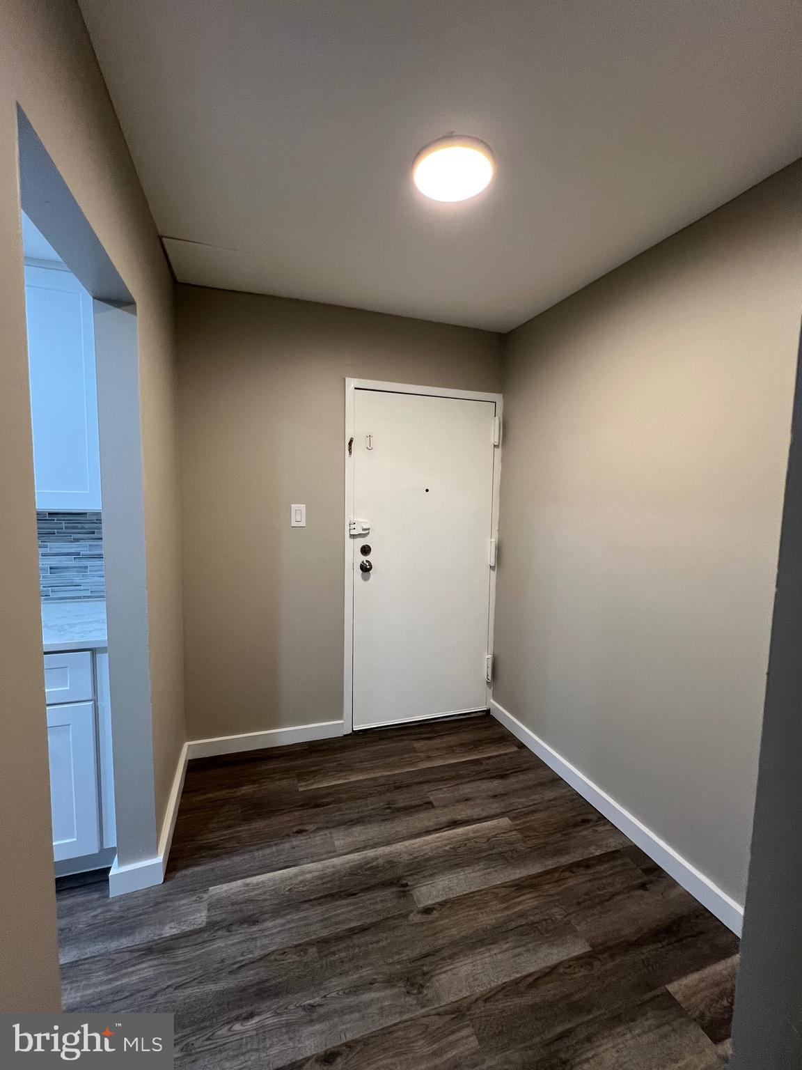 CENTER COURT - Residential