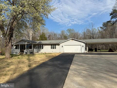 Photo of 241 Cropp Road, FREDERICKSBURG, VA 22406 (MLS # VAST2047404)