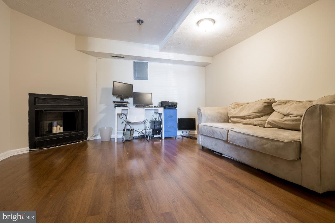 SCOTCHTOWN HILLS - Residential