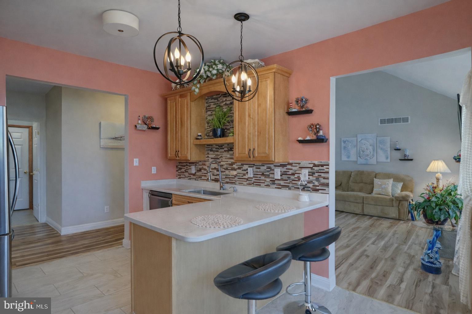 WAGAMONS WEST SHORES - Residential