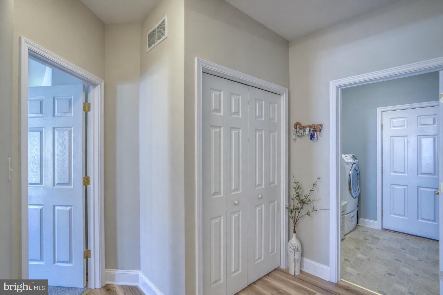 WAGAMONS WEST SHORES - Residential