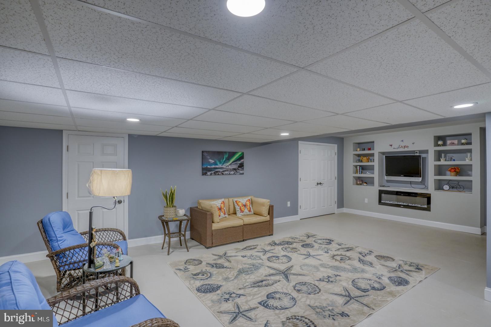 WAGAMONS WEST SHORES - Residential