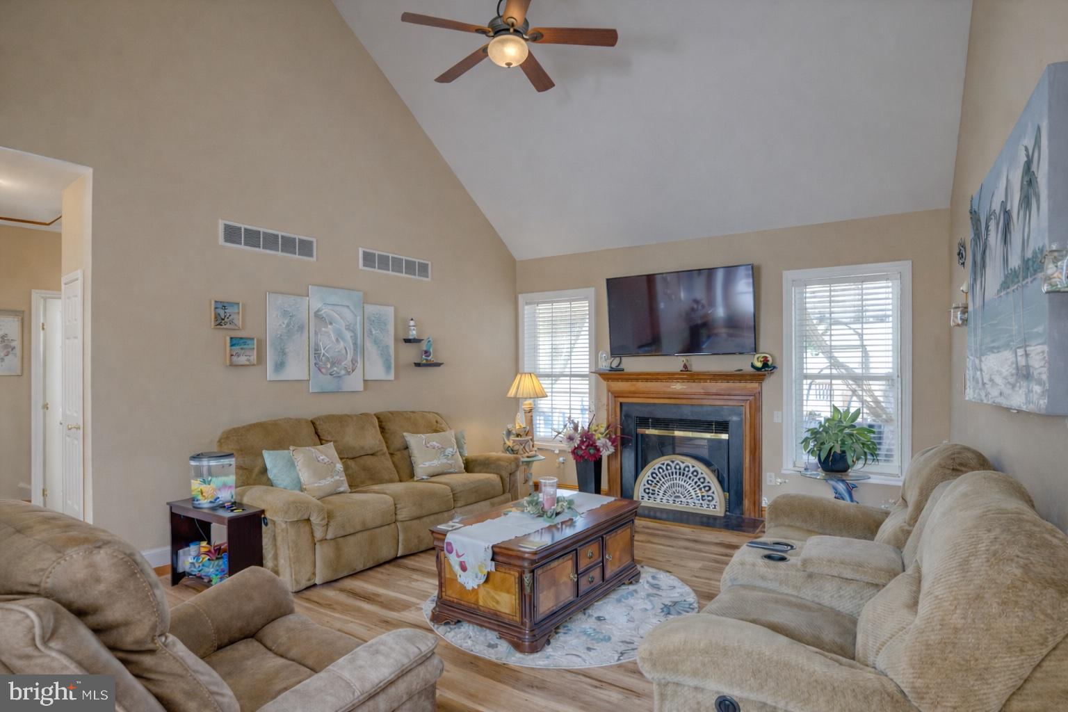 WAGAMONS WEST SHORES - Residential