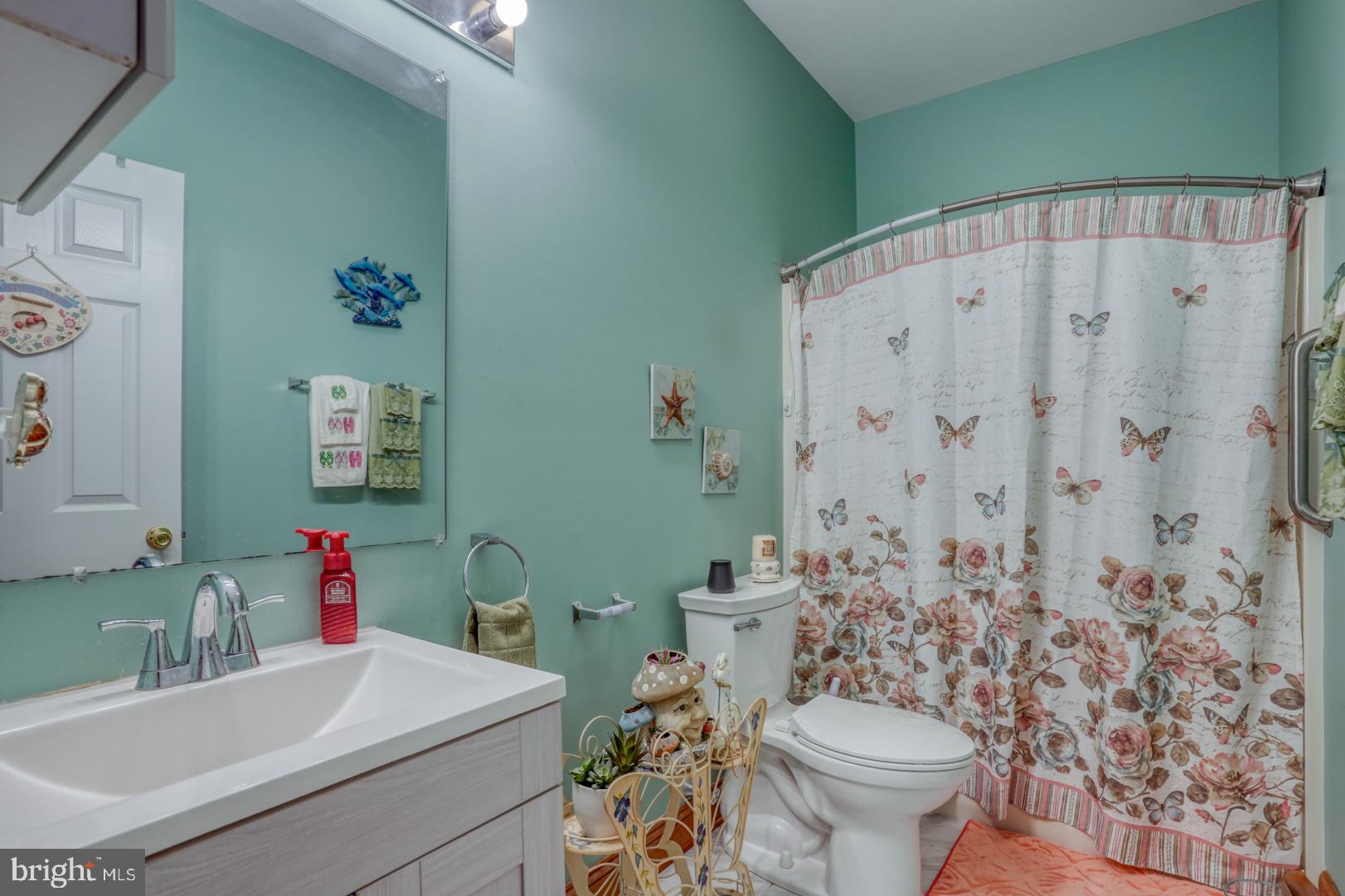 WAGAMONS WEST SHORES - Residential