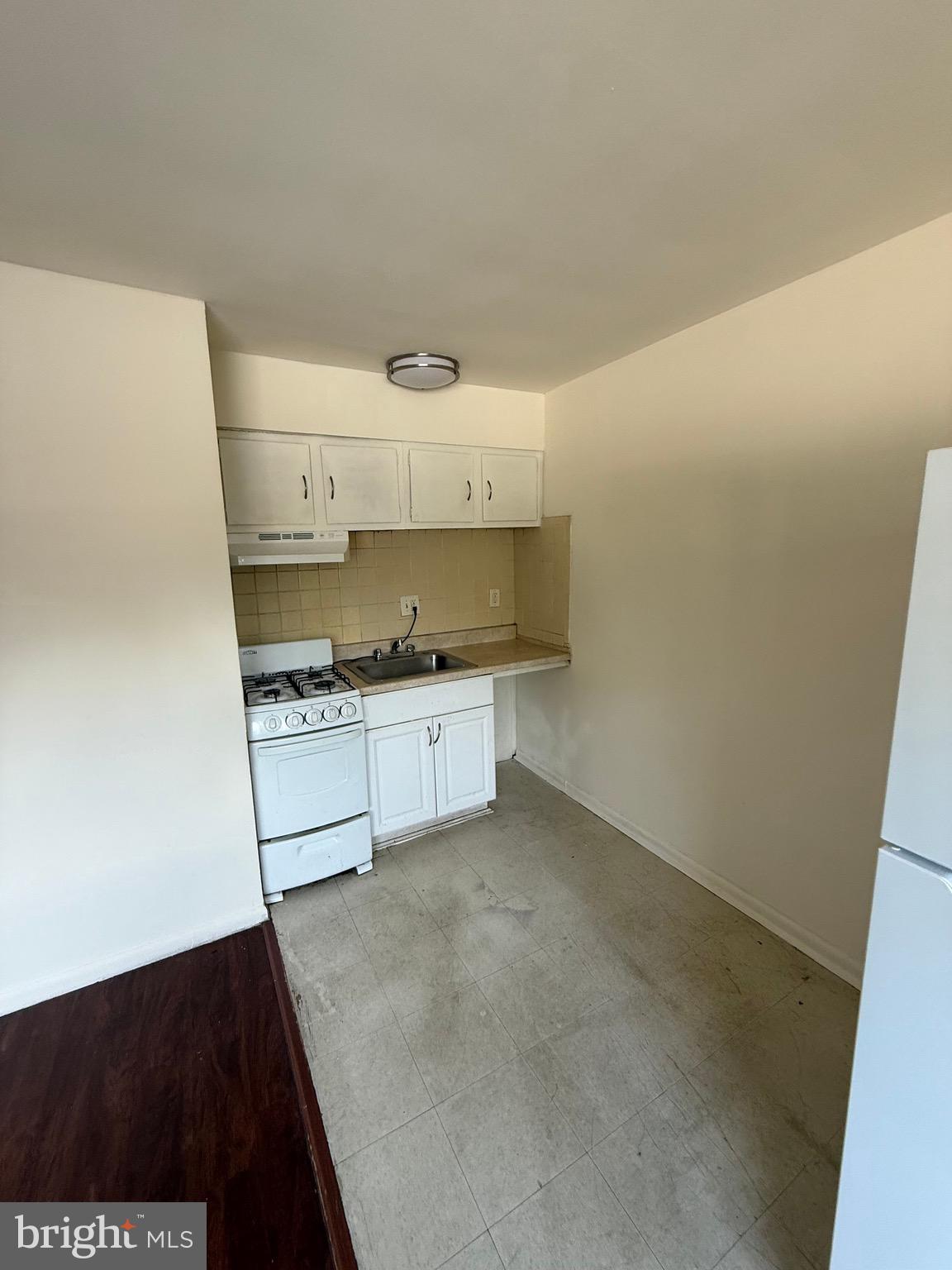 PHILADELPHIA - Residential Lease