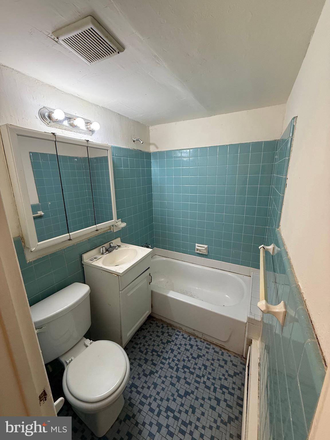 PHILADELPHIA - Residential Lease