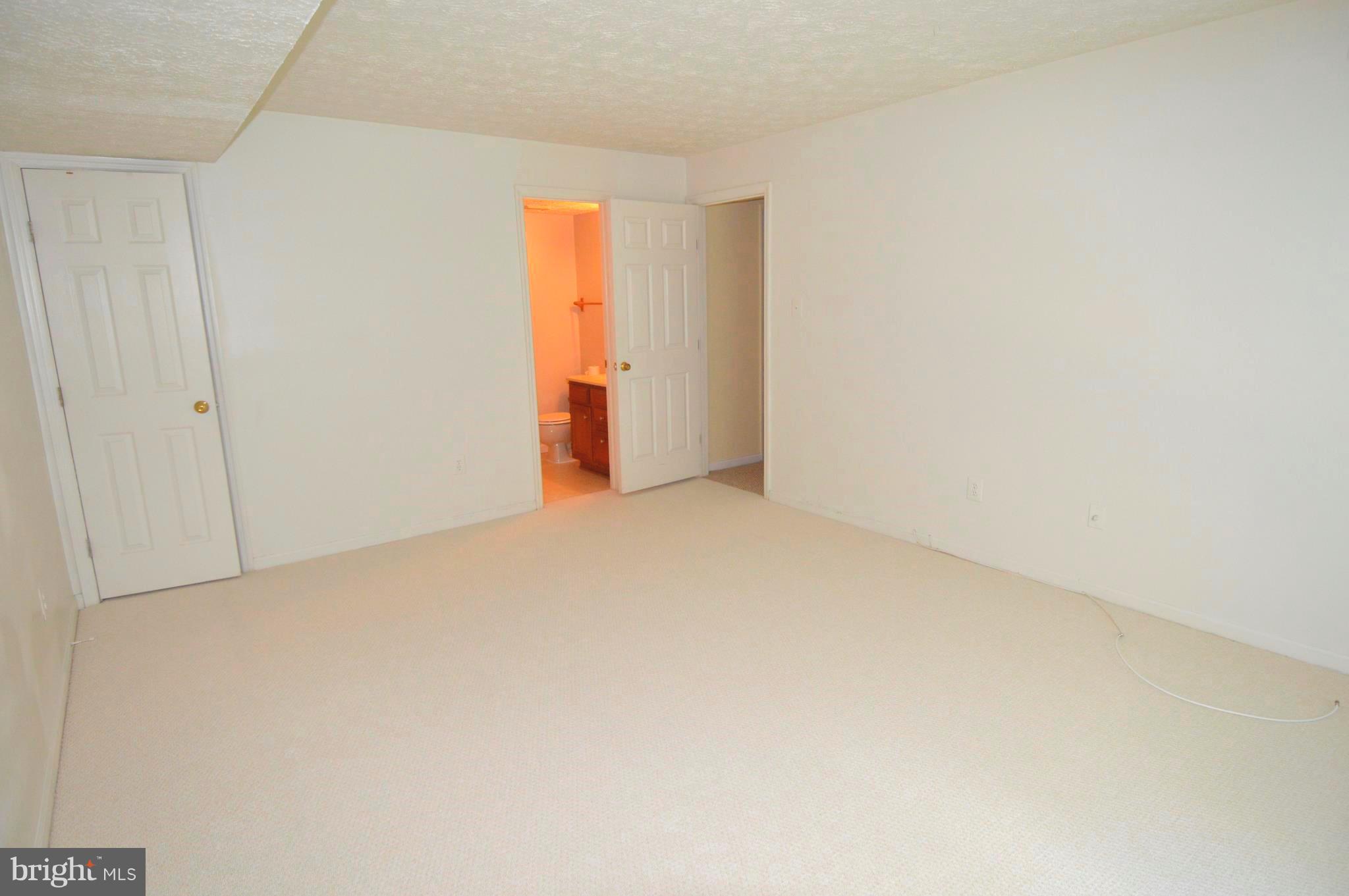 BEDFORD COMMONS - Residential