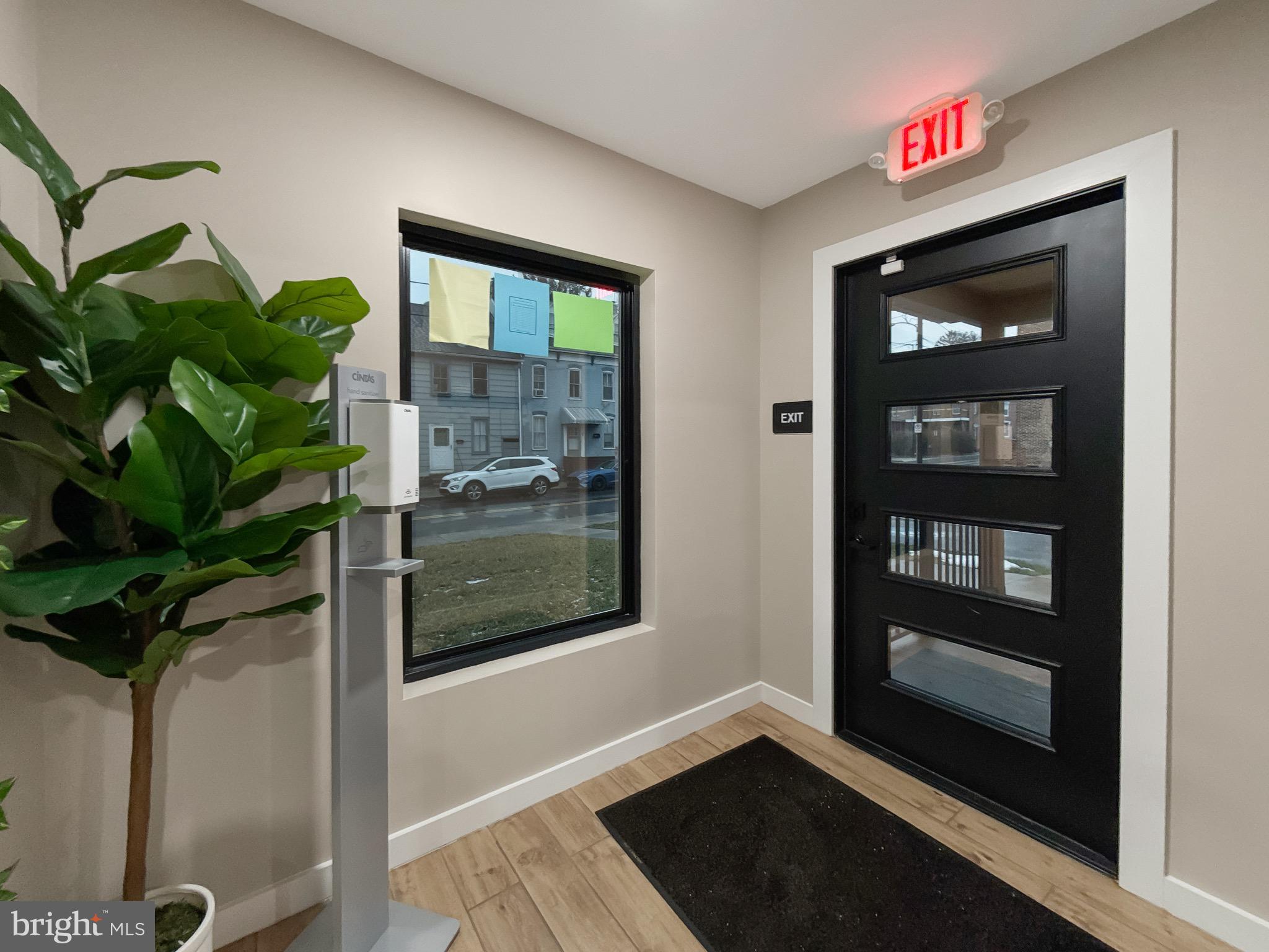 124 W HIGH STREET