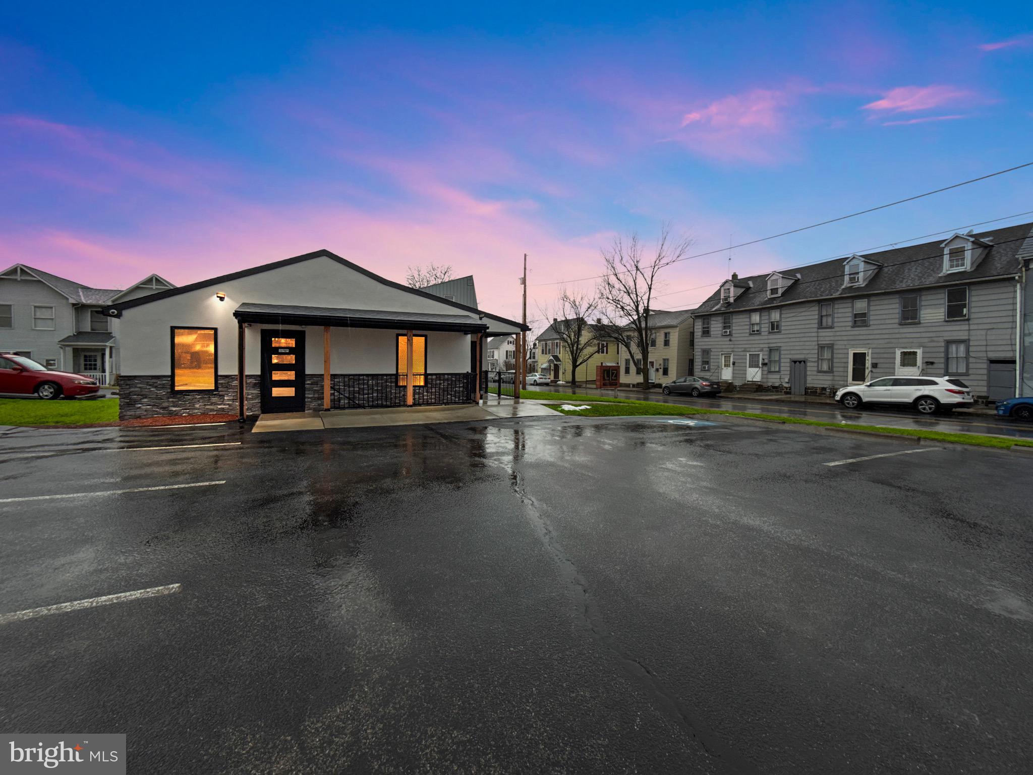 124 W HIGH STREET