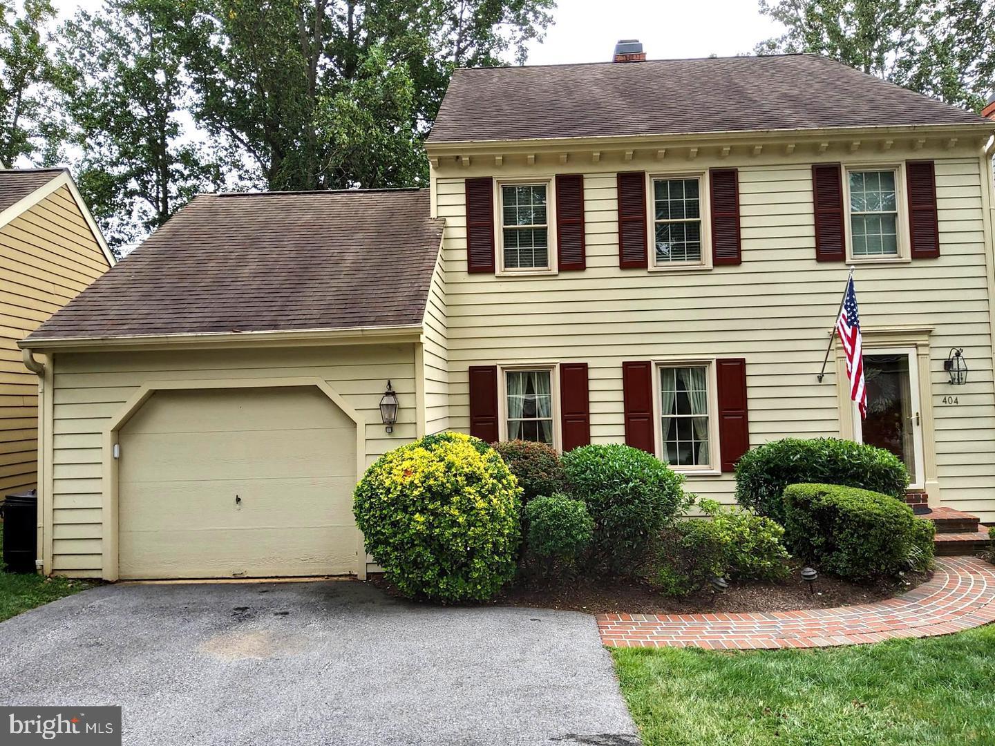 404 CRANBERRY LANE 404