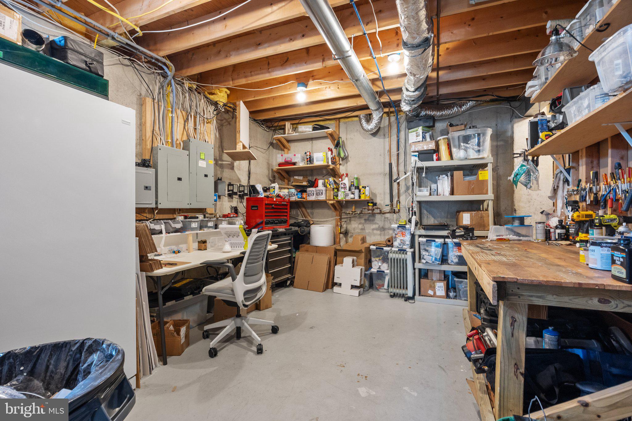 NORTHAMPTON CROSSG - Residential