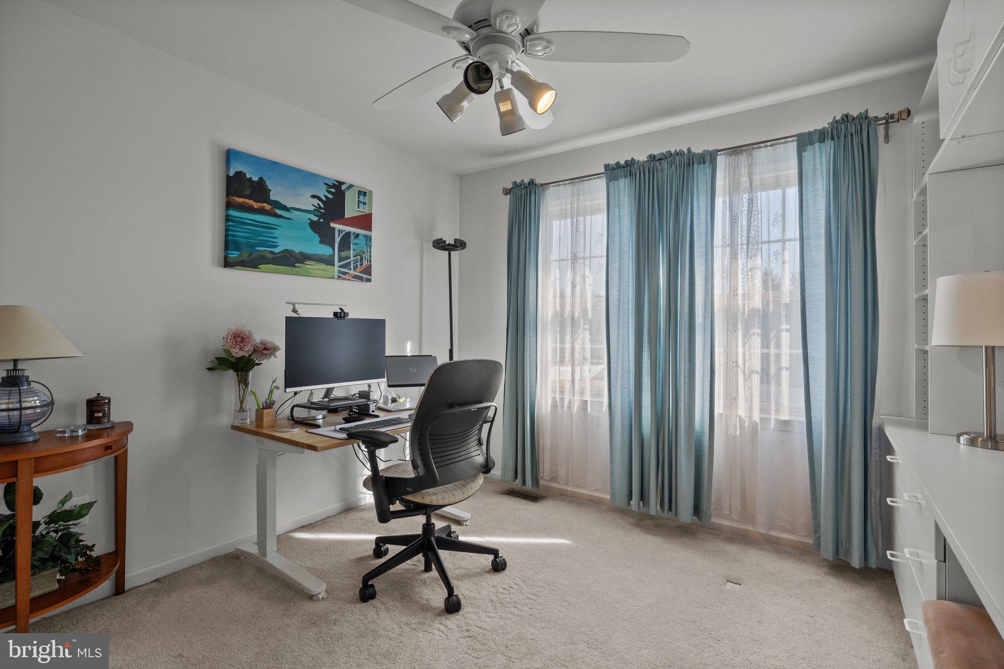 NORTHAMPTON CROSSG - Residential