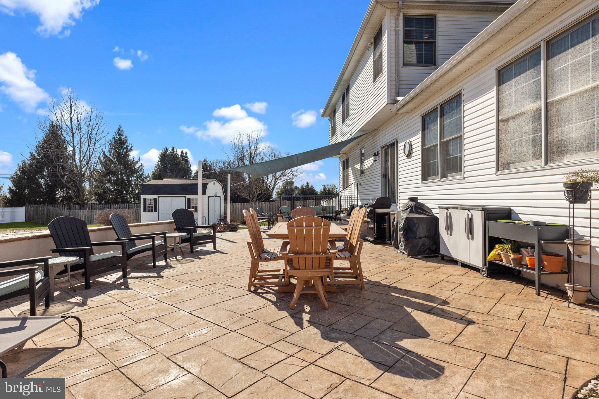 NORTHAMPTON CROSSG - Residential