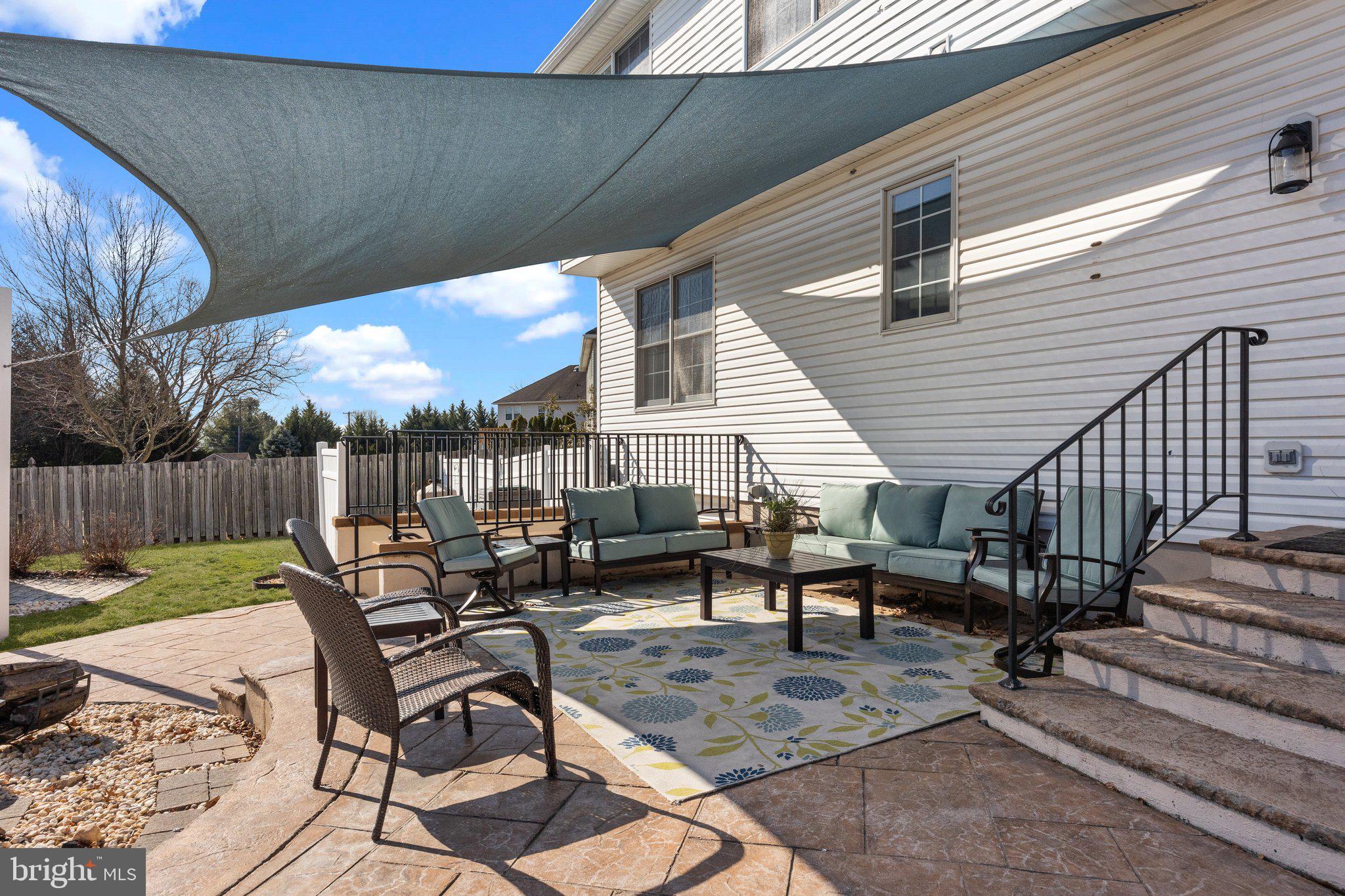 NORTHAMPTON CROSSG - Residential