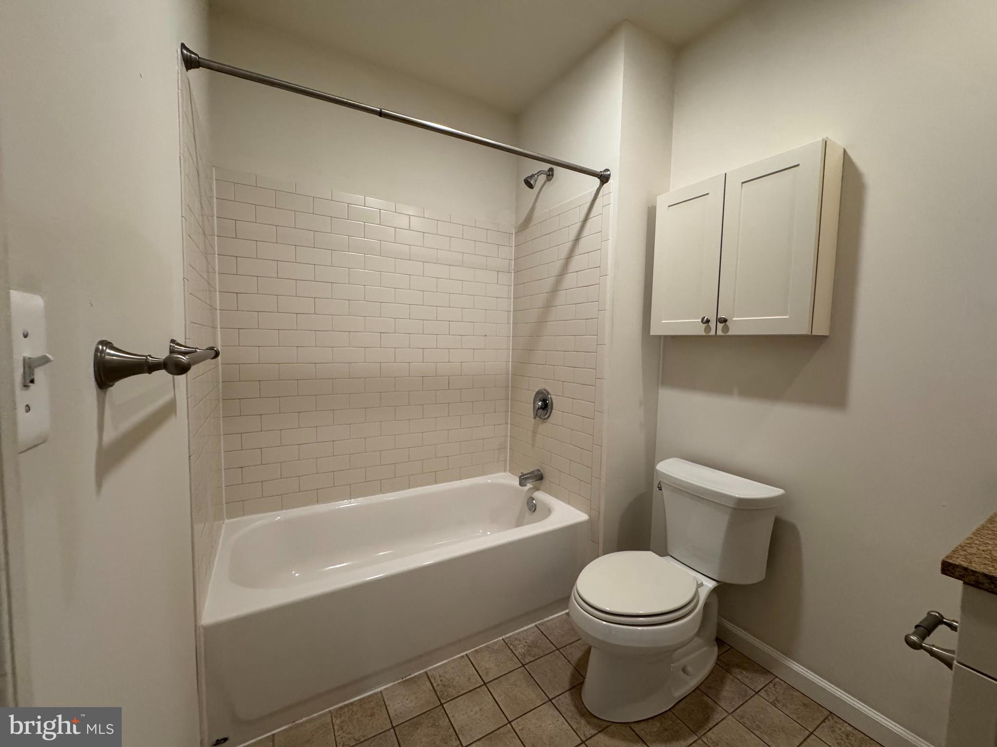 CENTER CITY - Residential Lease