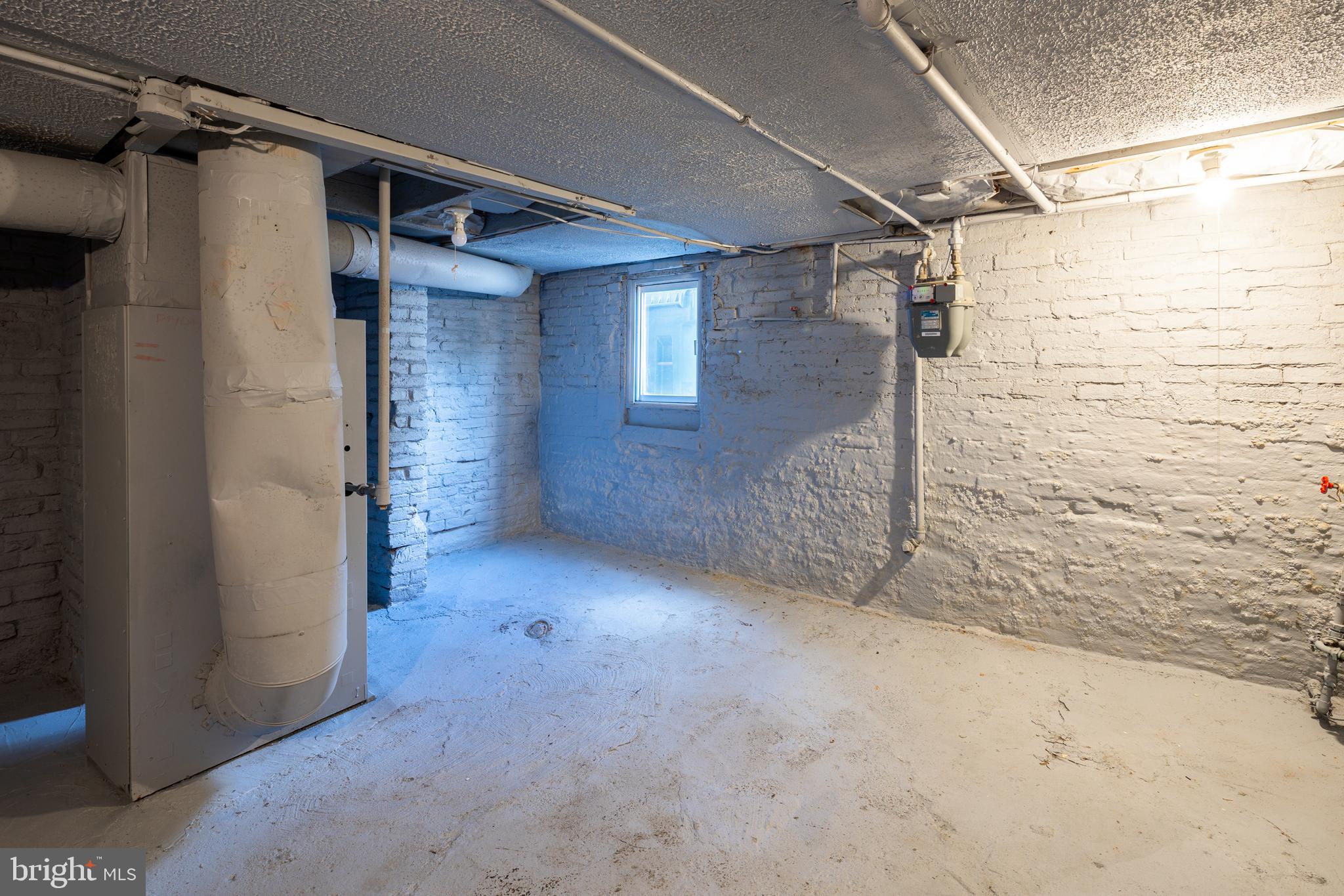 WASHINGTON VILLAGE - Residential