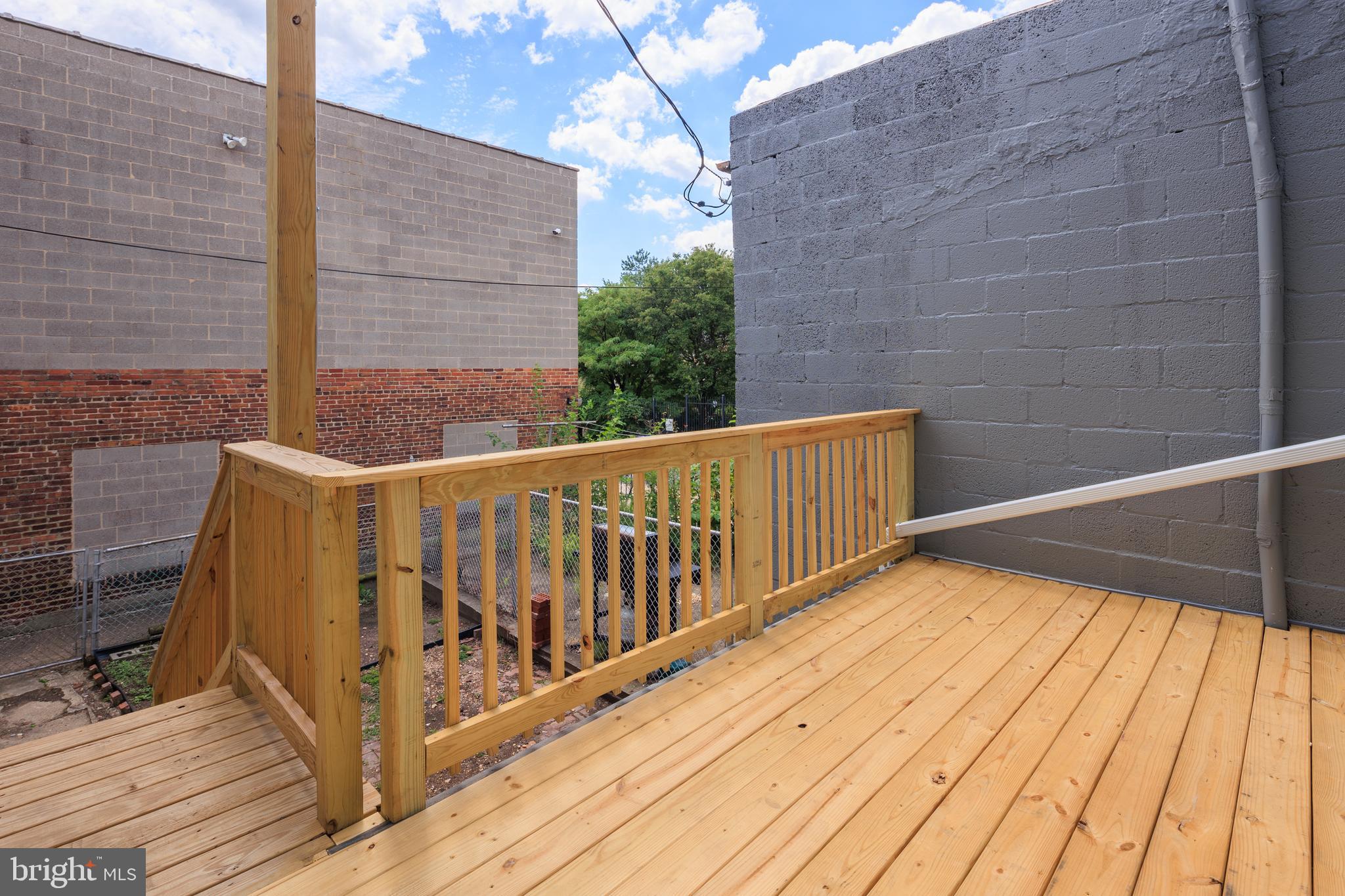 WASHINGTON VILLAGE - Residential