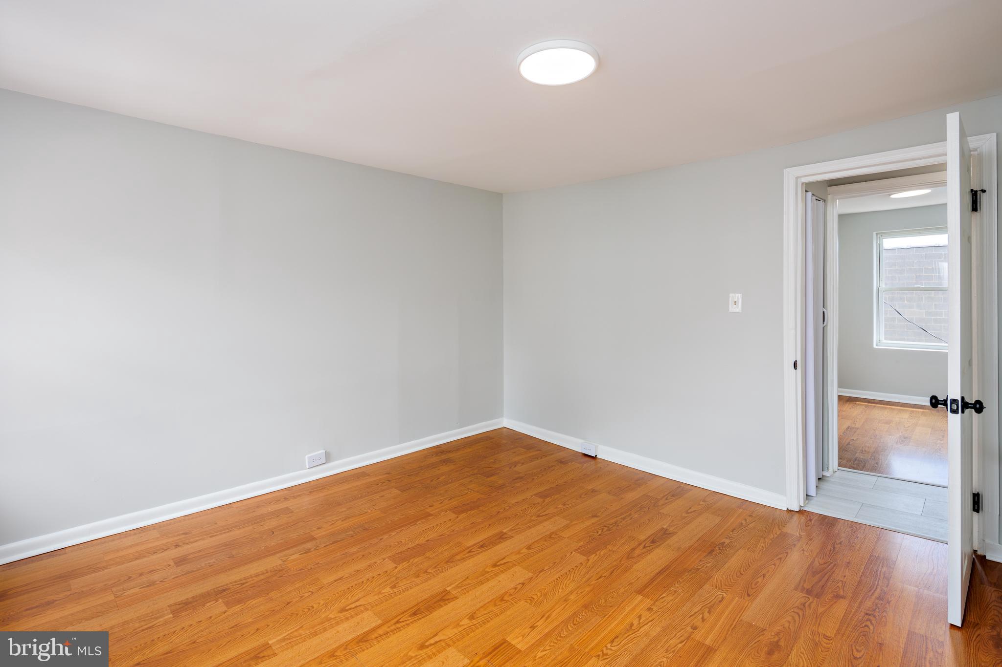 WASHINGTON VILLAGE - Residential